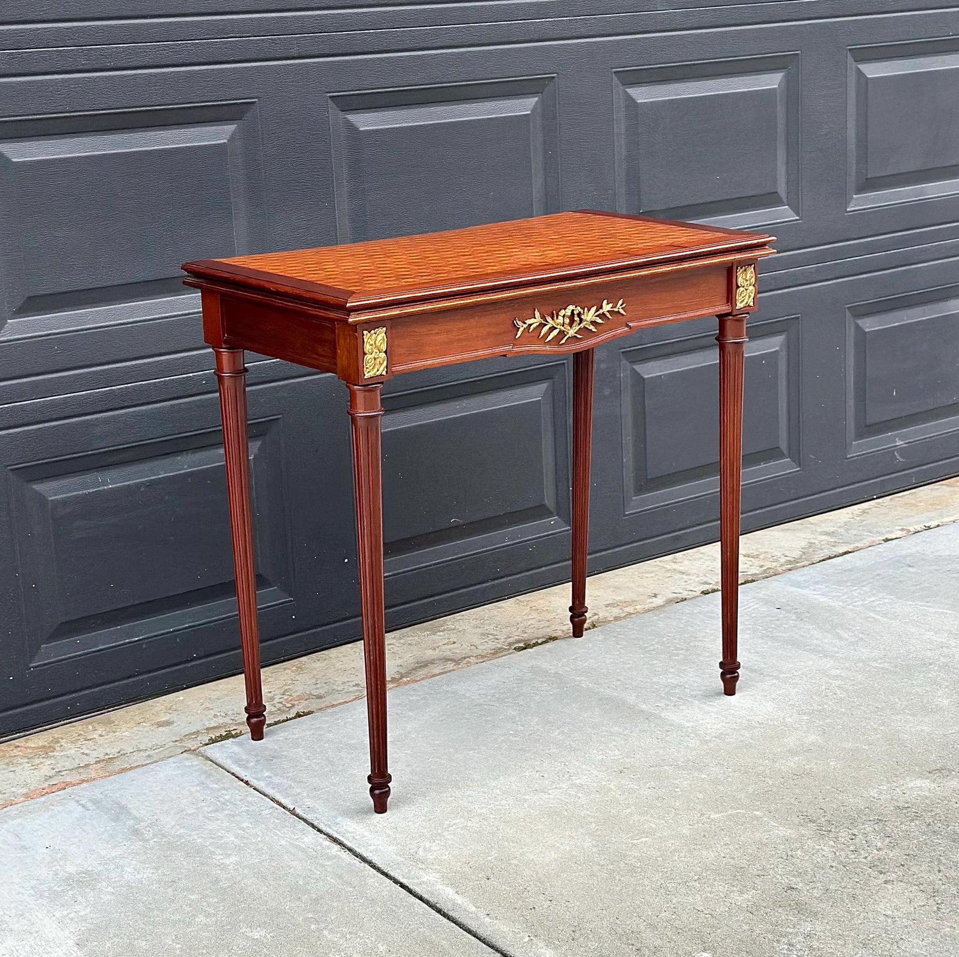 Antique Early 1900's Federal Mahogany Wood Ormolu Accent Game Table