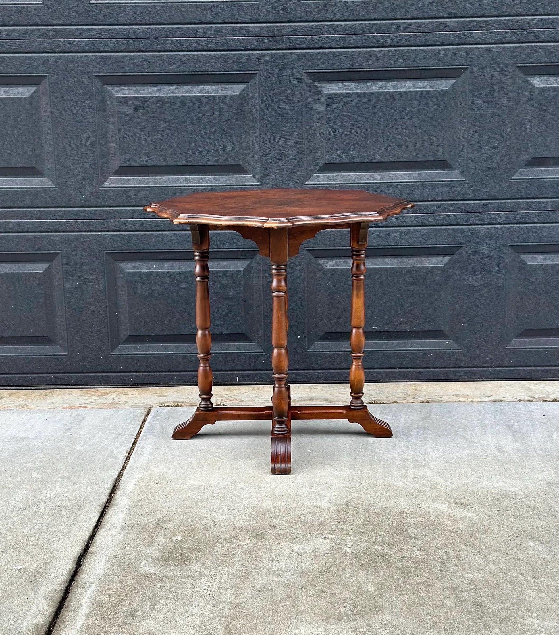 Antique Late 1800's Book-Matched Walnut Edwardian Accent Table