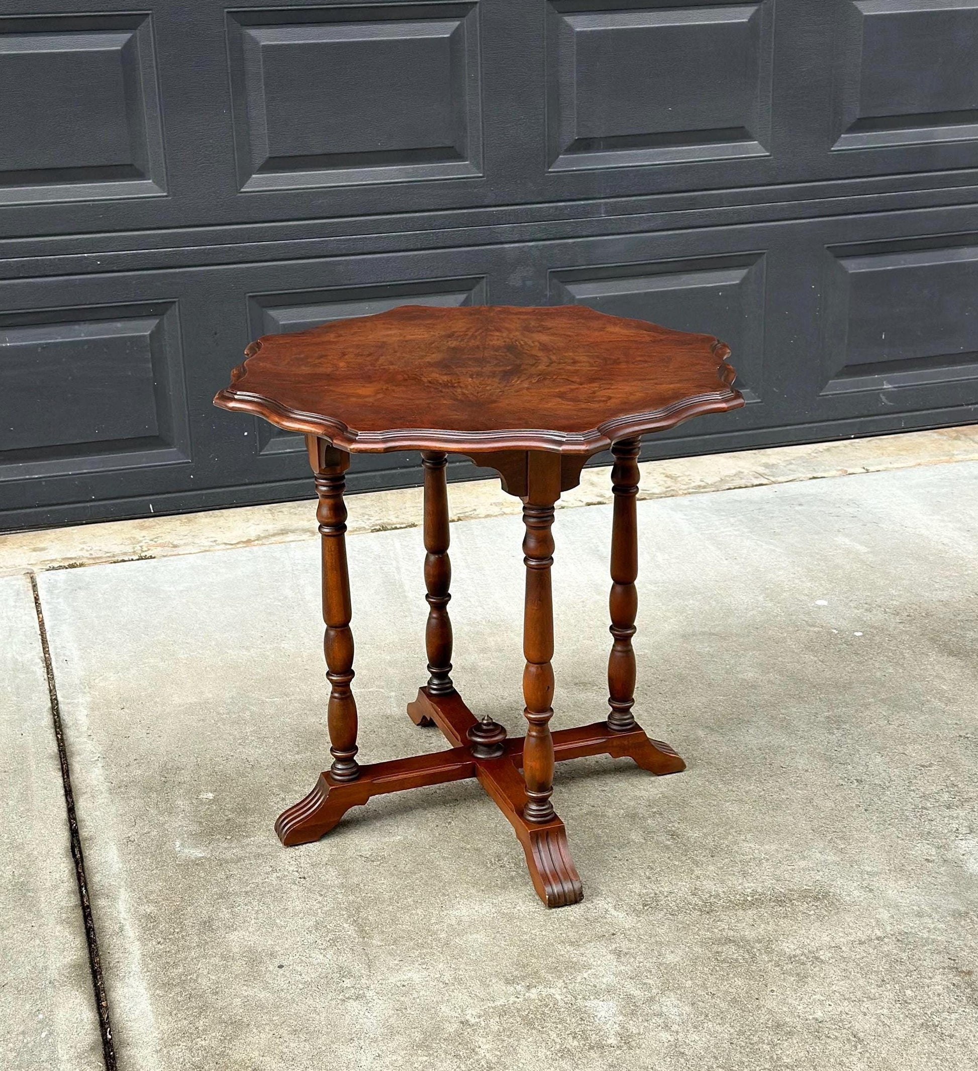Antique Late 1800's Book-Matched Walnut Edwardian Accent Table
