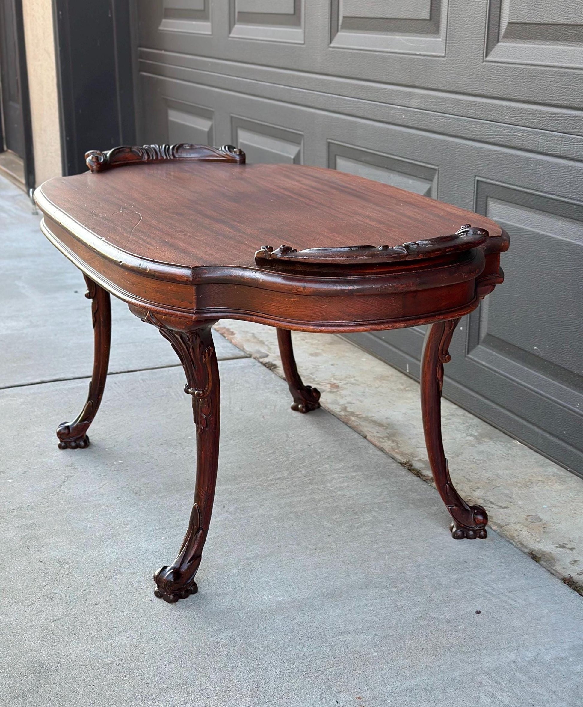 Antique Early 1900's Victorian Mahogany Wood Coffee Table