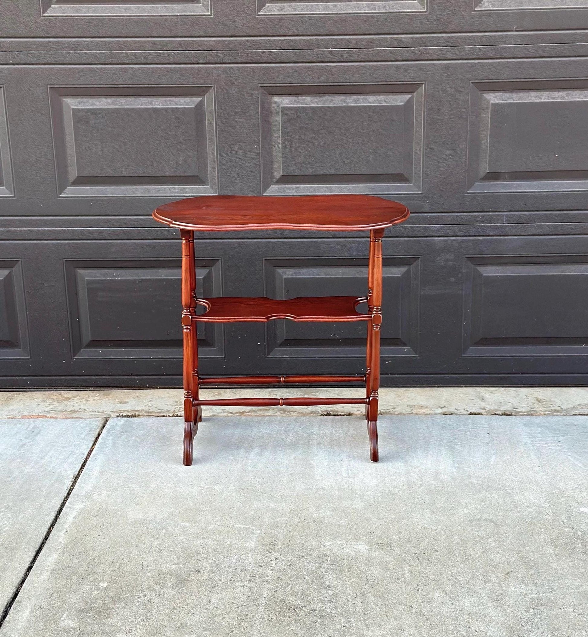 Antique Early 1900's Solid Mahogany Wood Colonial Entry Table