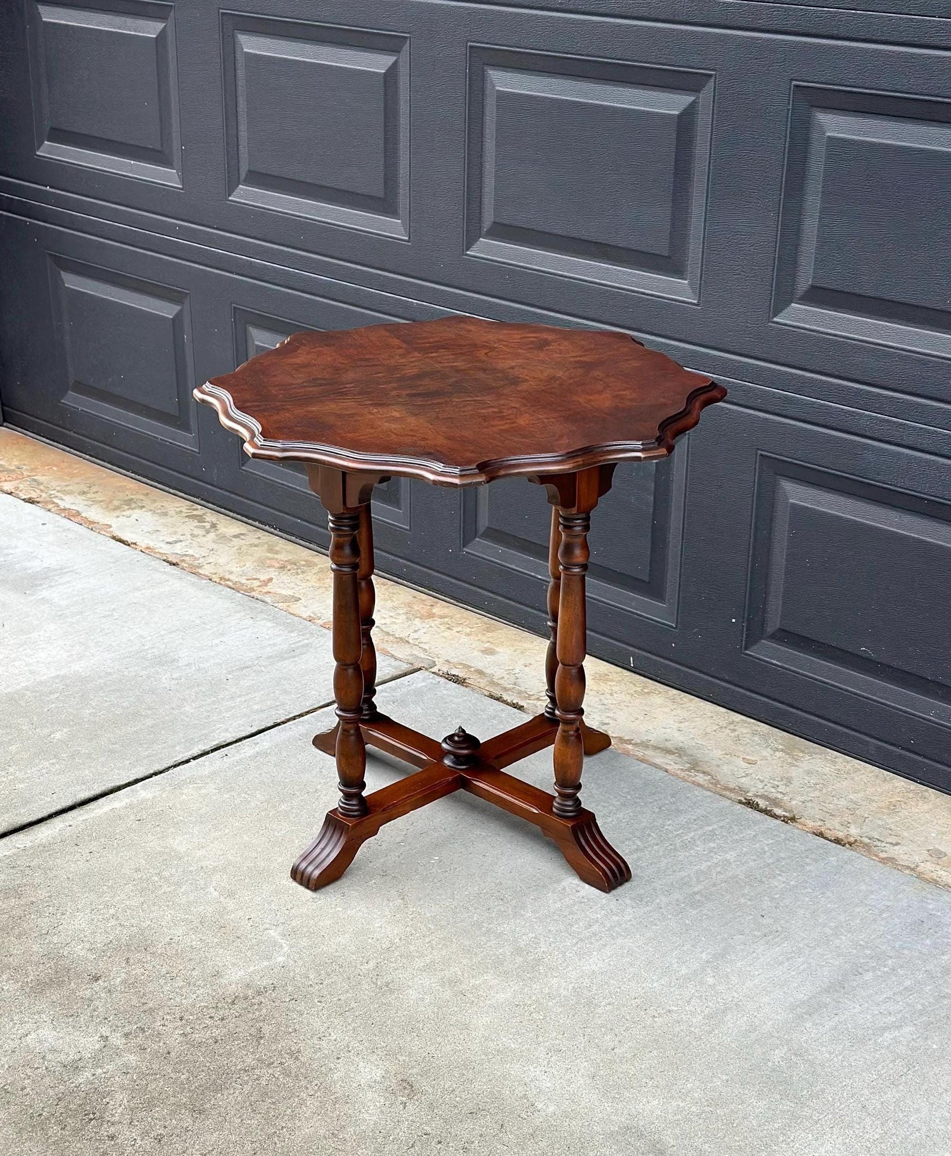 Antique Late 1800's Book-Matched Walnut Edwardian Accent Table