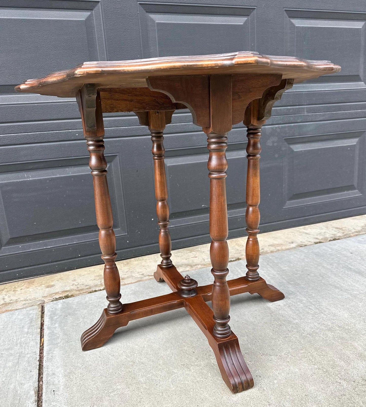 Antique Late 1800's Book-Matched Walnut Edwardian Accent Table