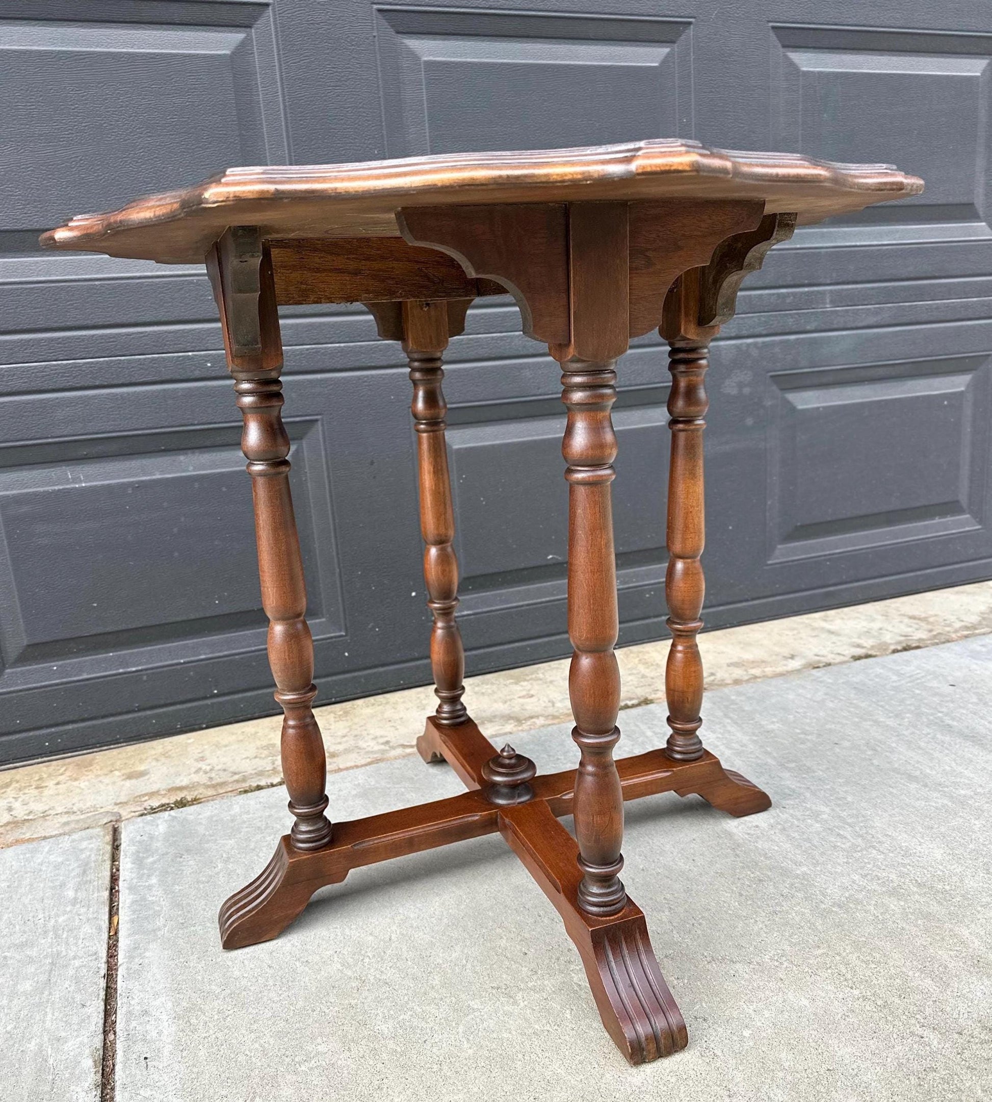 Antique Late 1800's Book-Matched Walnut Edwardian Accent Table