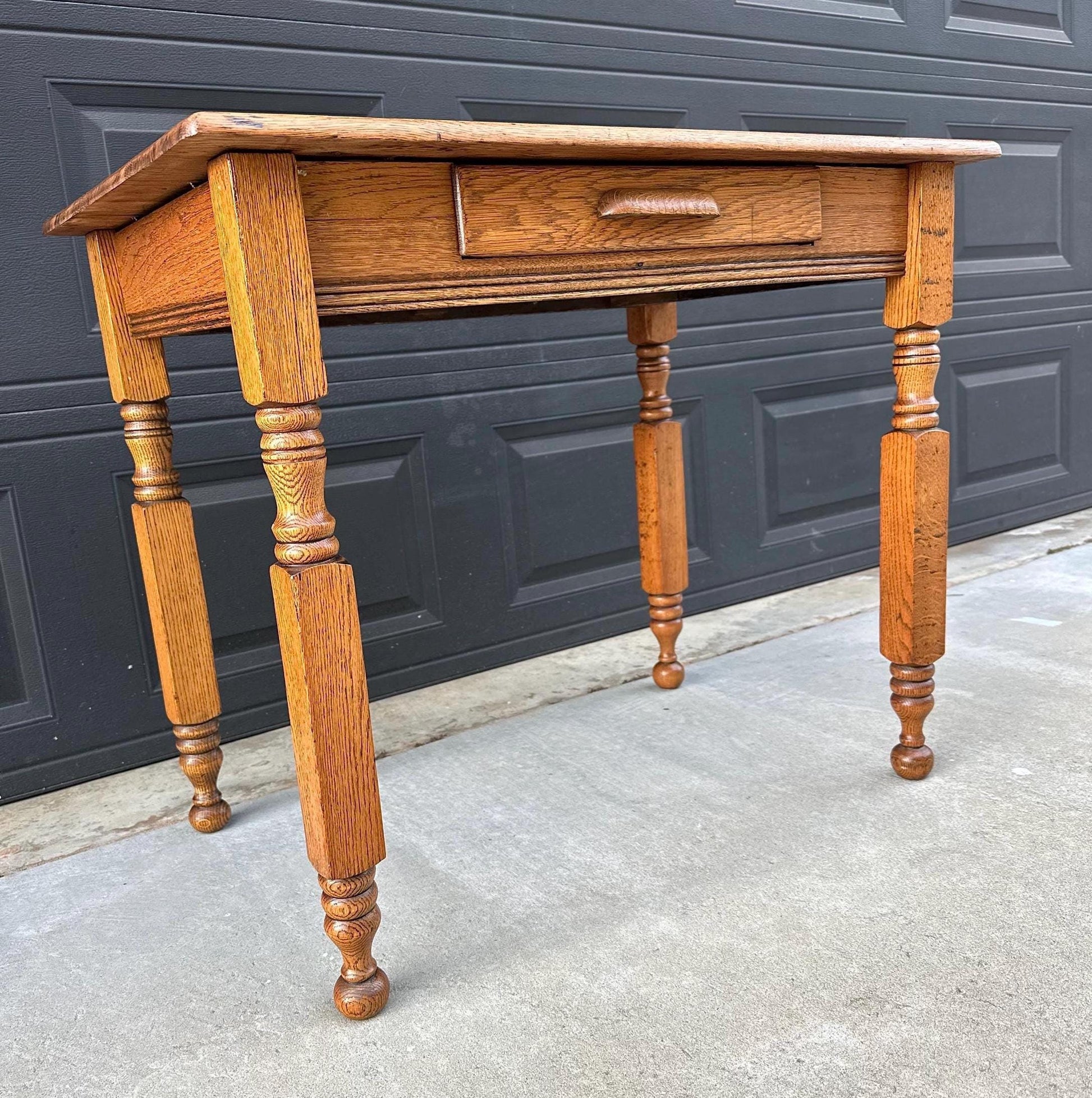Antique Early 1900's Arts & Crafts Solid Wood Single Drawer Oak Table