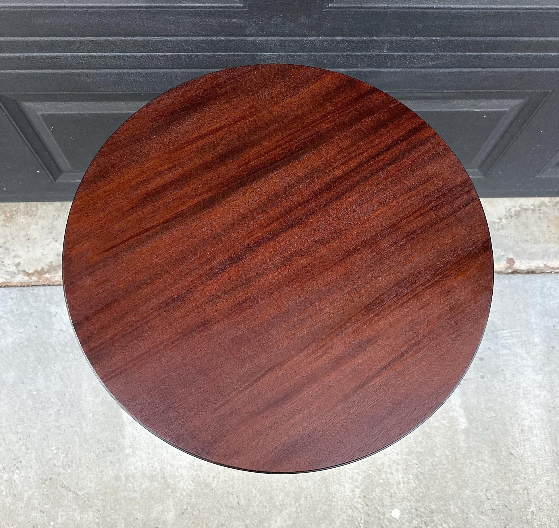 Vintage Mid 1900's Traditional Mahogany Wood Circular Side Table