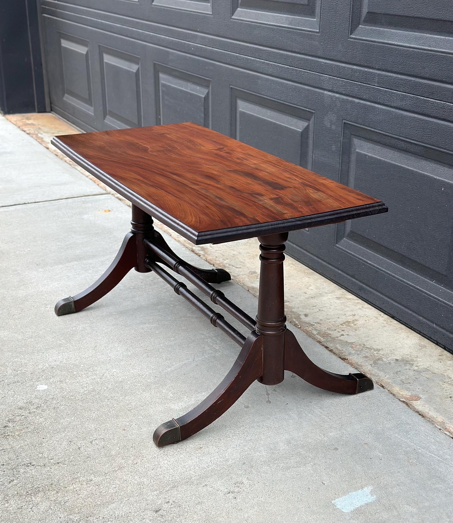 Antique Early 1900's Sheraton Solid Wood Round Stretcher Base Mahogany Coffee Table