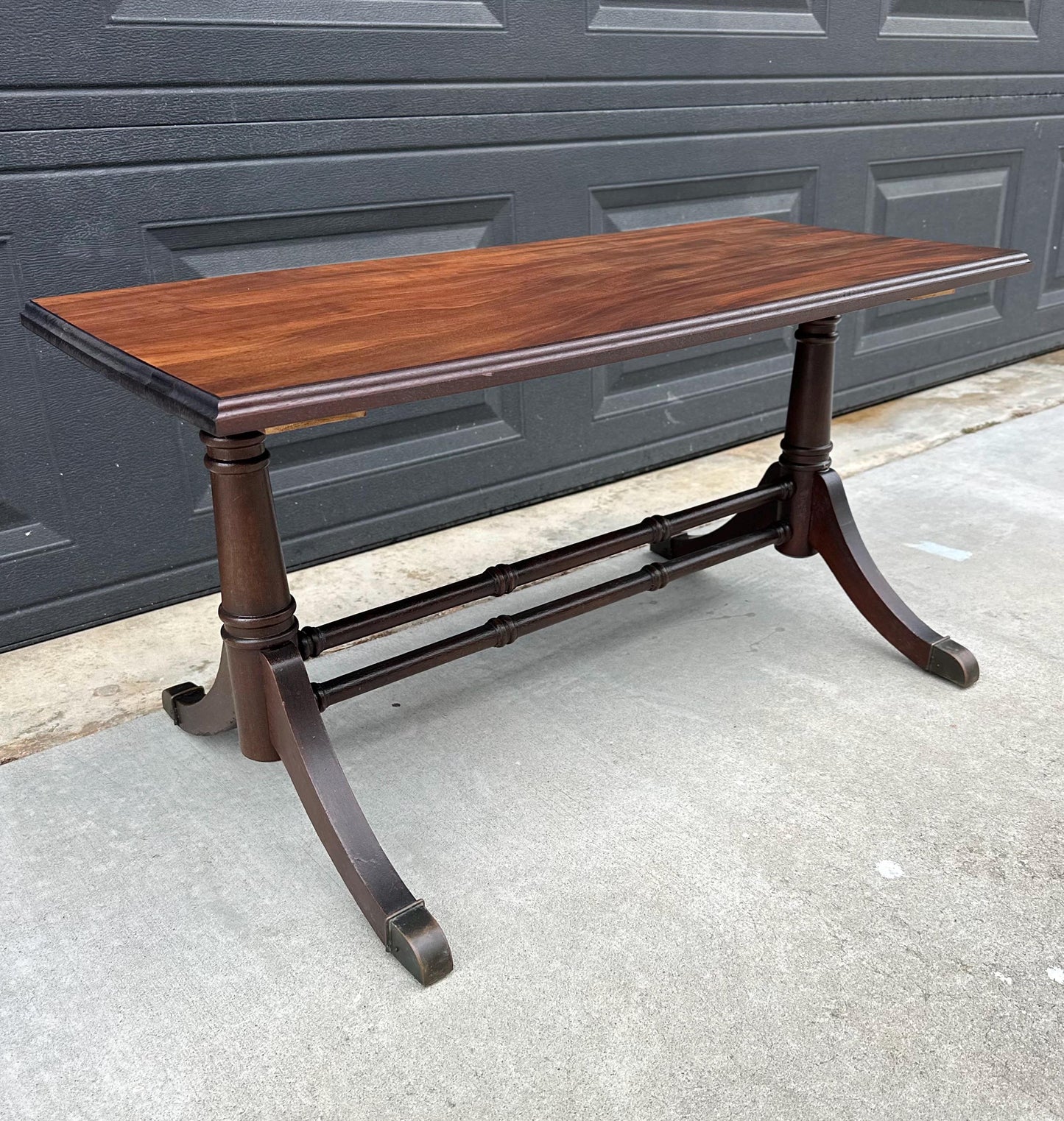 Antique Early 1900's Sheraton Solid Wood Round Stretcher Base Mahogany Coffee Table