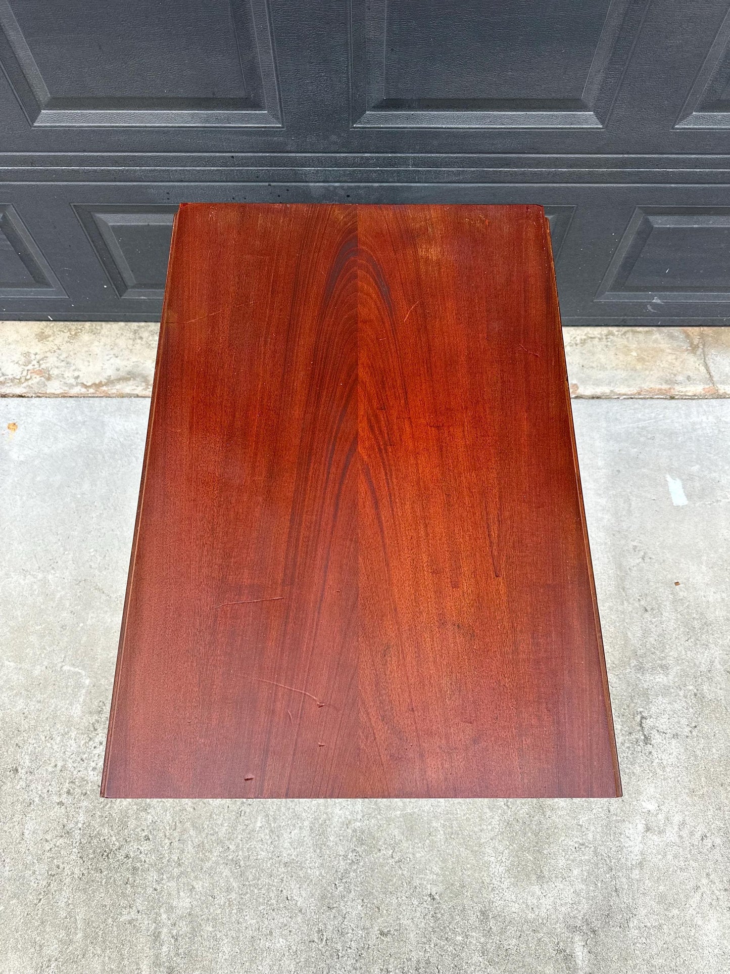 Vintage Mid 1900's Solid Wood Expanding Drop Leaf Mahogany Dining Table