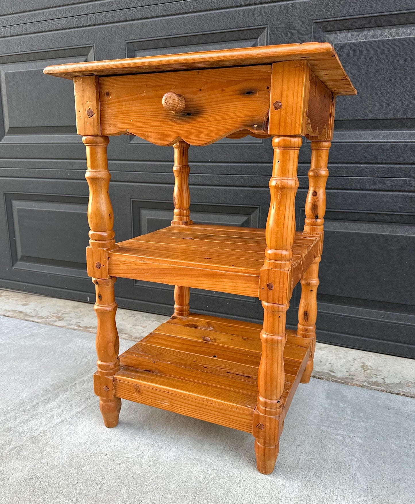 Vintage Mid 1900's Solid Wood Spindle Leg Single Drawer End Table