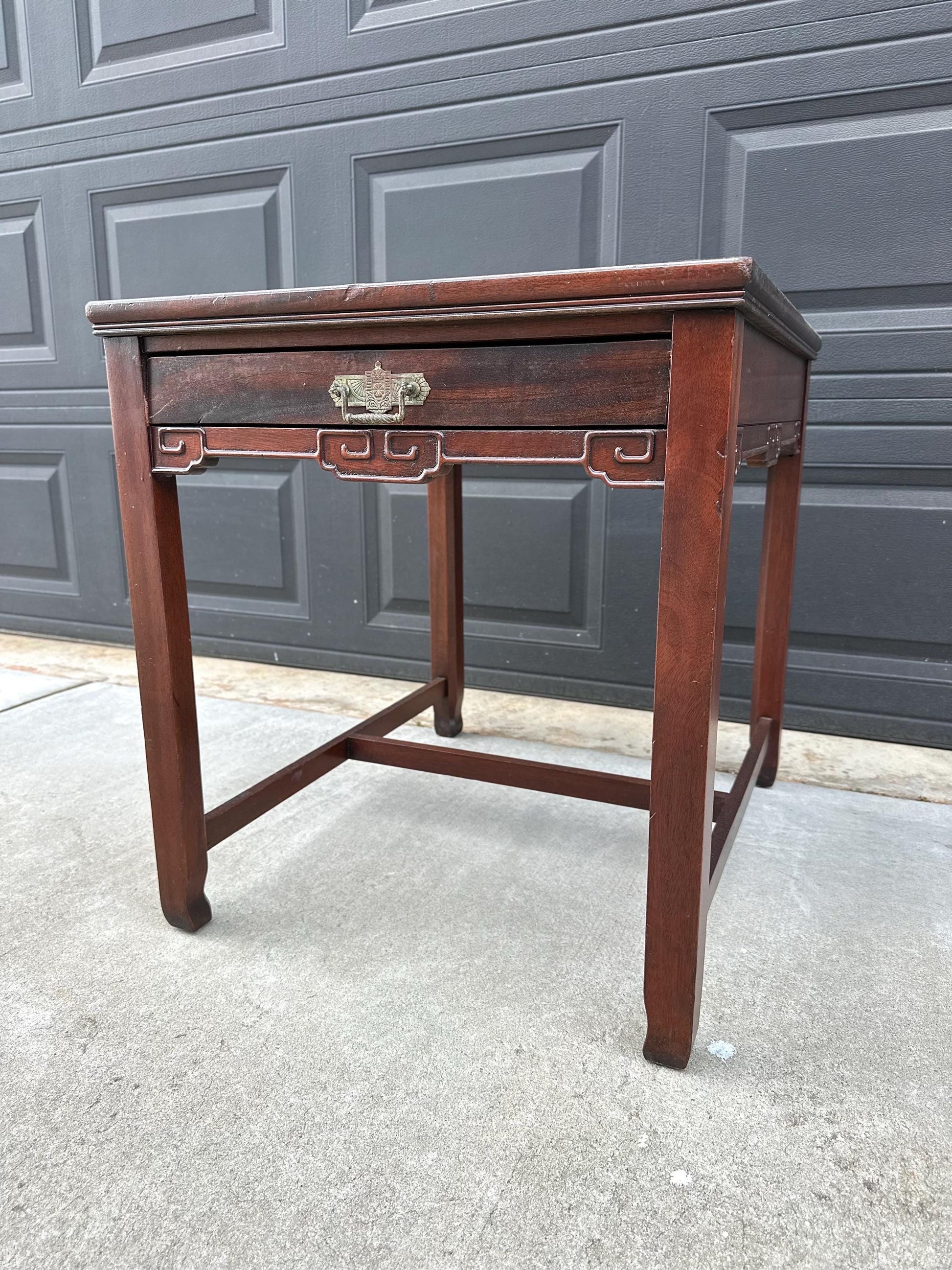 Vintage Mid 1900's Traditional Chinese Chippendale Single Drawer Mahogany Wood End Table