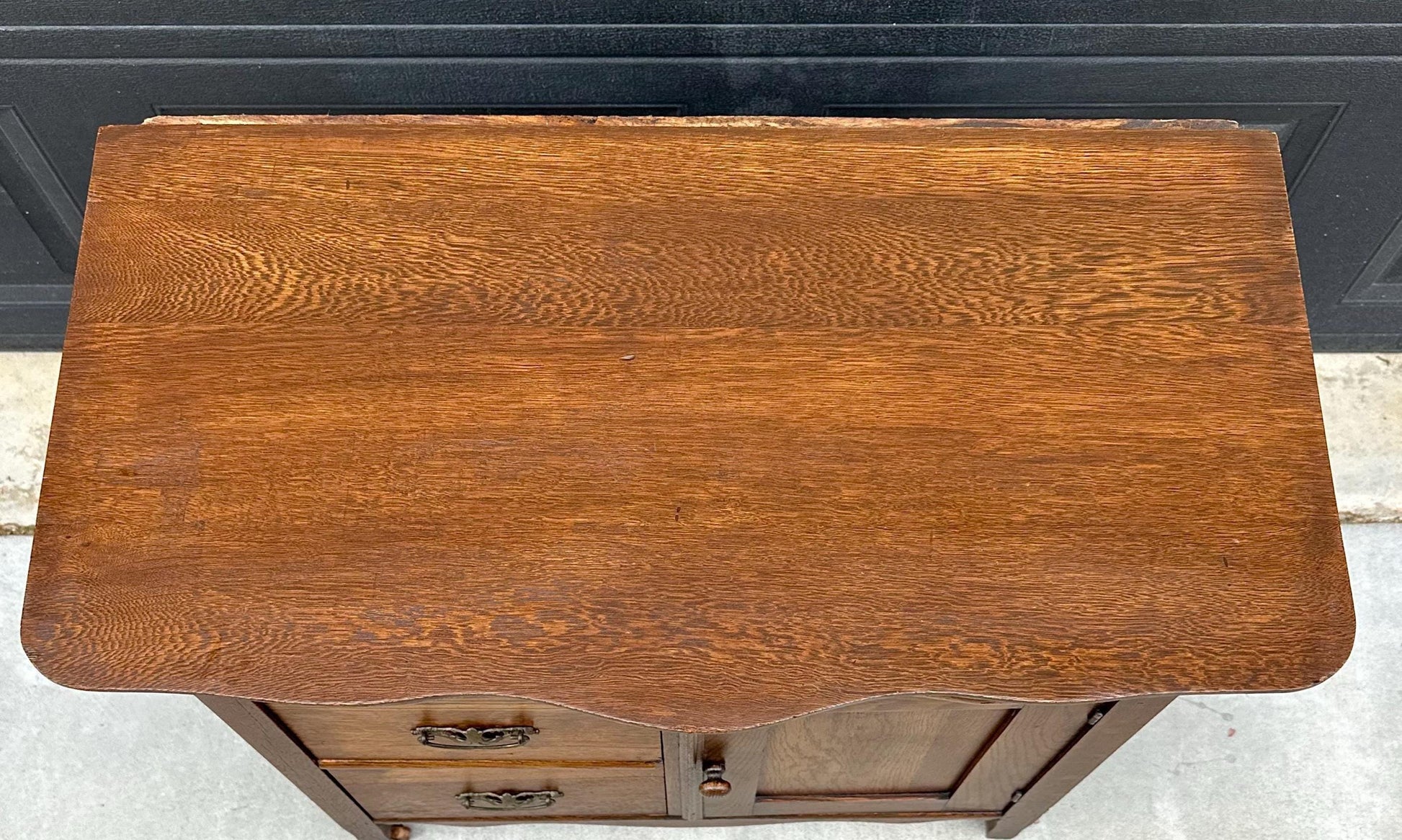 Antique Late 1900's Solid Tiger Oak Wood Storage Accent Chest with Drawers & Cabinet on Casters