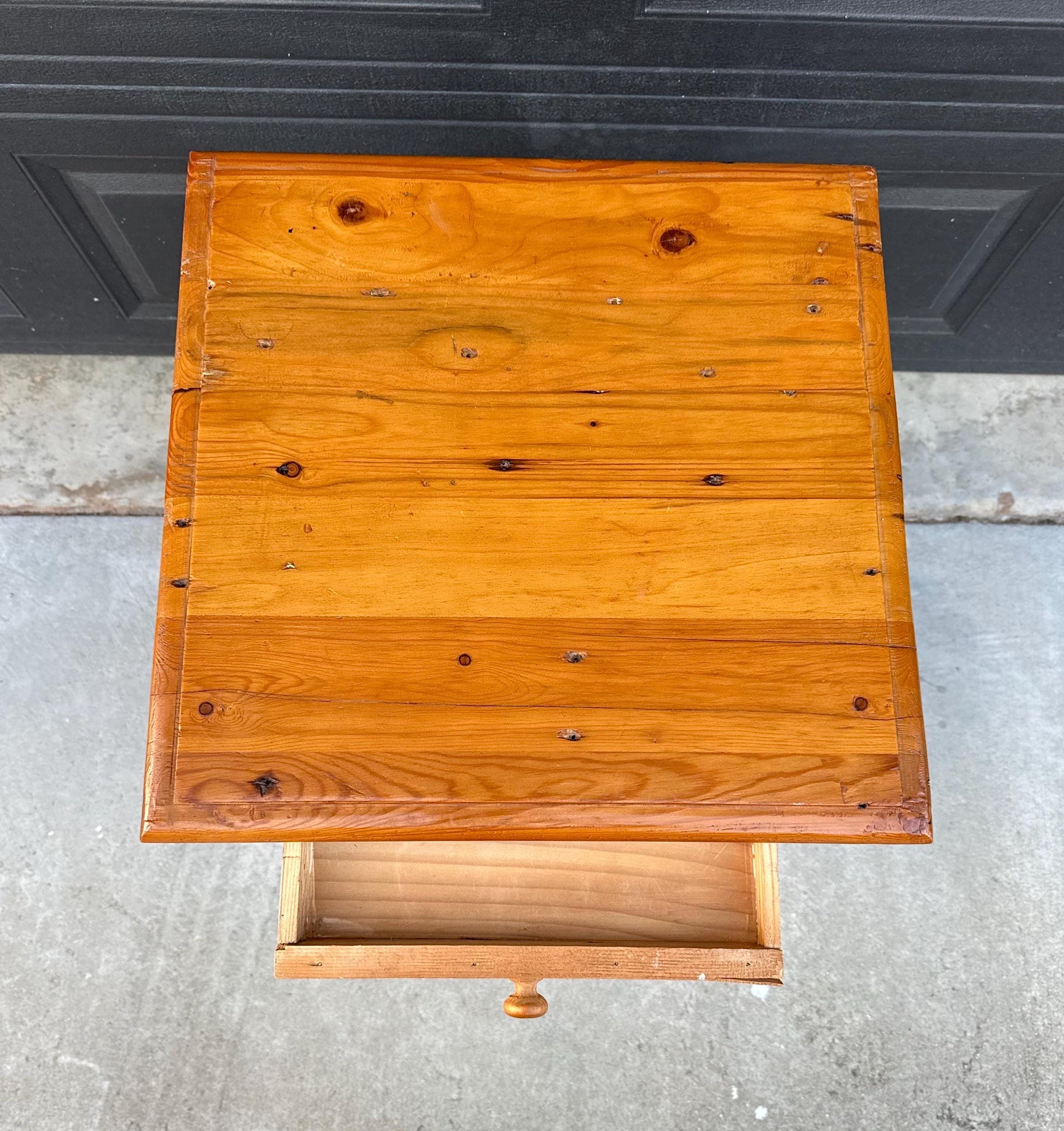 Vintage Mid 1900's Solid Wood Spindle Leg Single Drawer End Table