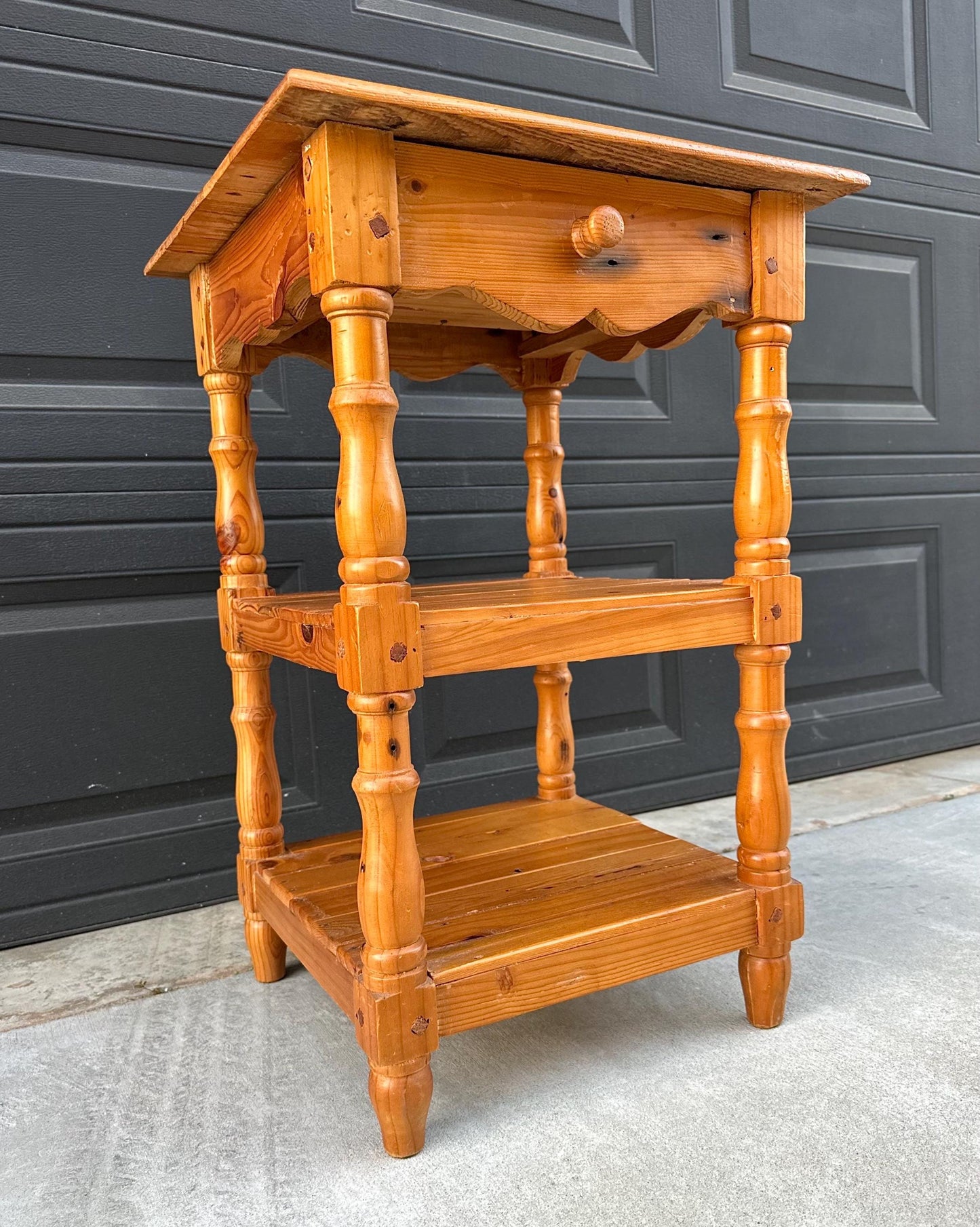 Vintage Mid 1900's Solid Wood Spindle Leg Single Drawer End Table