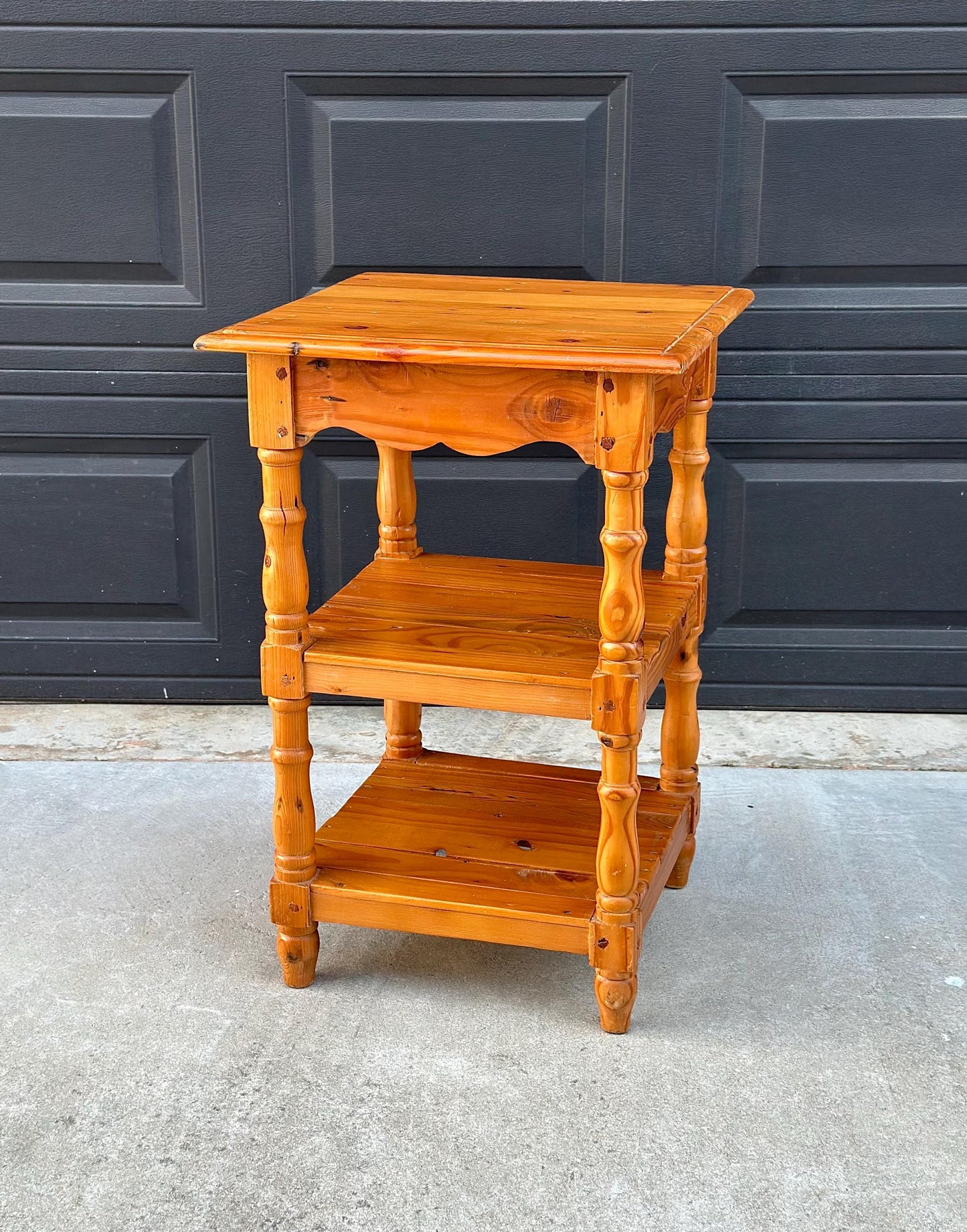 Vintage Mid 1900's Solid Wood Spindle Leg Single Drawer End Table