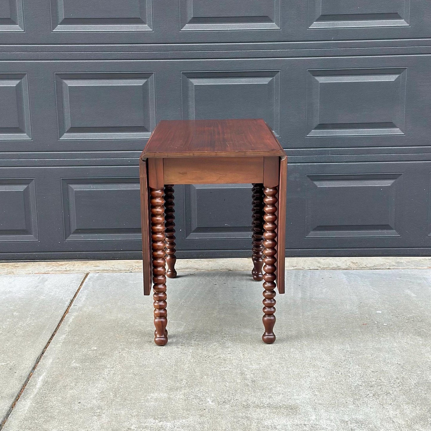 Vintage Late 19th Century Spindle Leg Victorian Mahogany Wood Gateleg Practical Dining Table