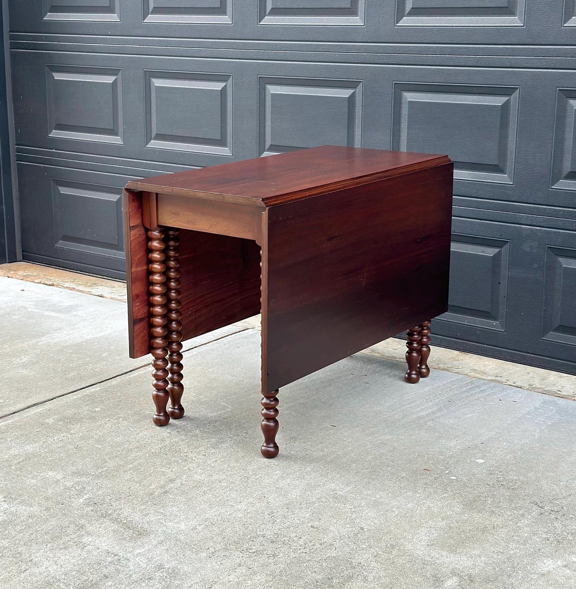 Vintage Late 19th Century Spindle Leg Victorian Mahogany Wood Gateleg Practical Dining Table