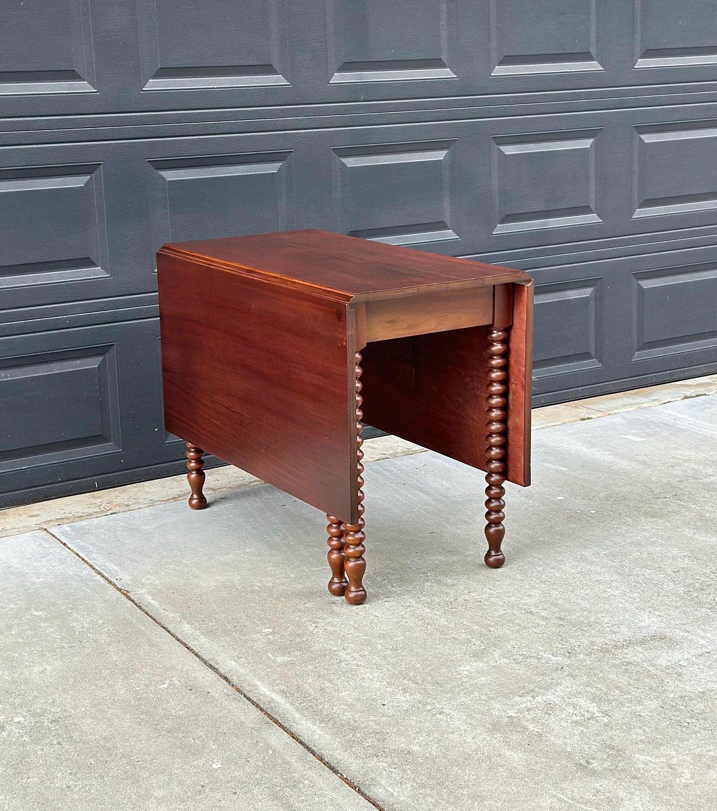 Vintage Late 19th Century Spindle Leg Victorian Mahogany Wood Gateleg Practical Dining Table