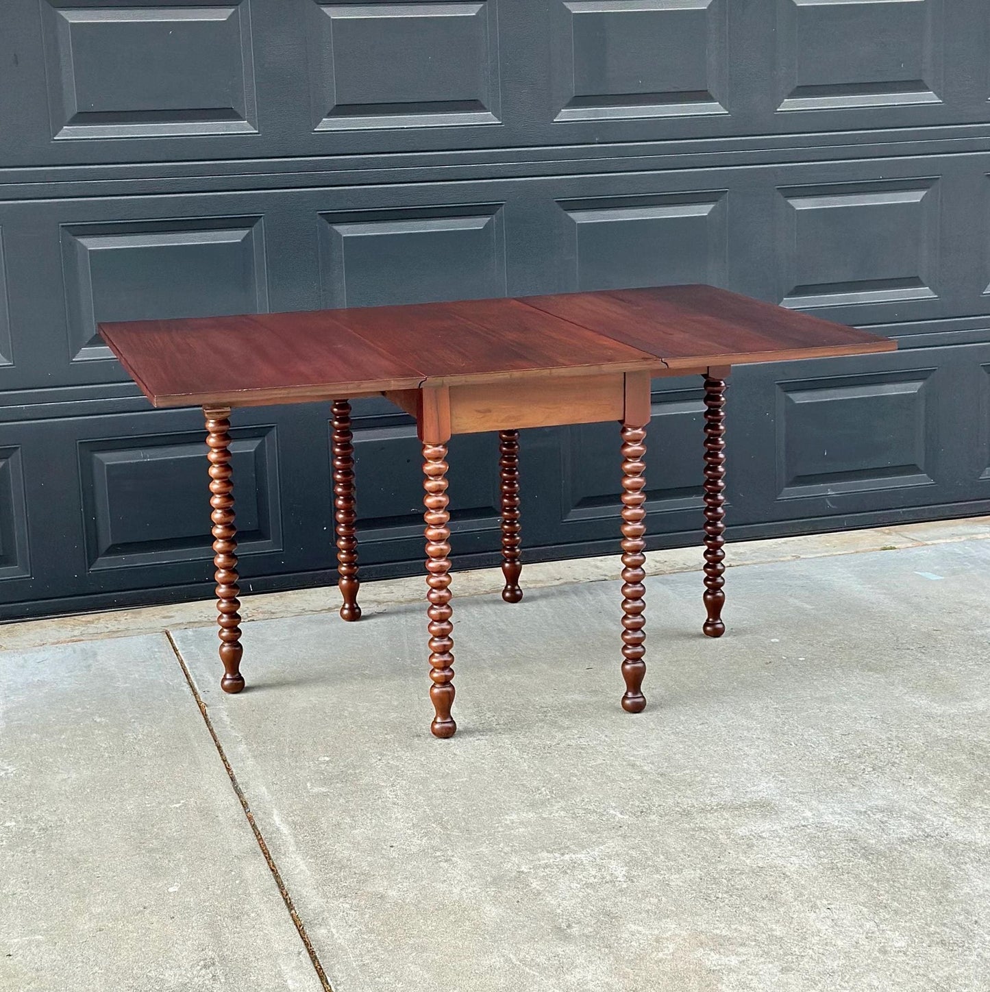Vintage Late 19th Century Spindle Leg Victorian Mahogany Wood Gateleg Practical Dining Table