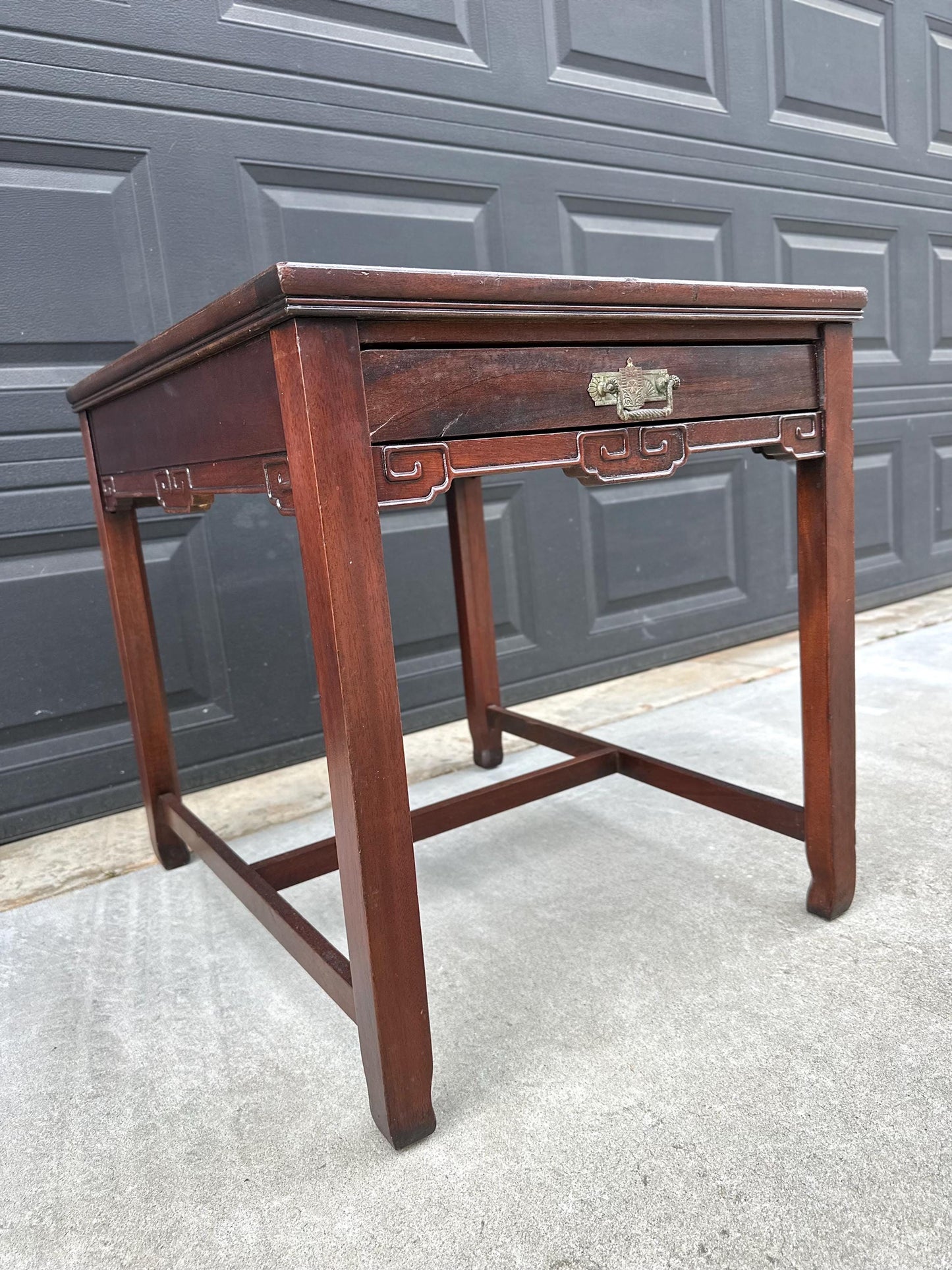Vintage Mid 1900's Traditional Chinese Chippendale Single Drawer Mahogany Wood End Table