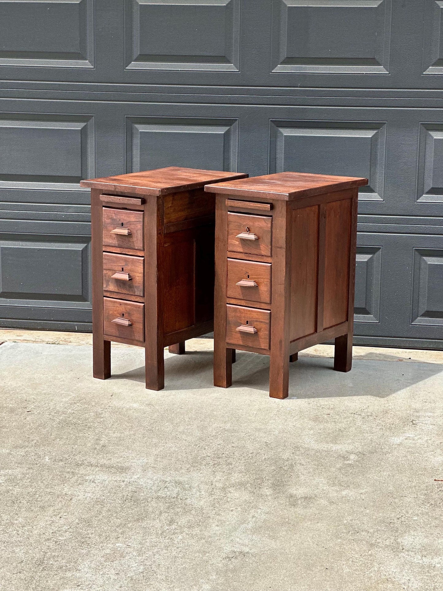 Vintage Early 20th Century Craftsman Walnut Wood Extending Side Tables with Skeleton Key & Drawer Storage - a Pair