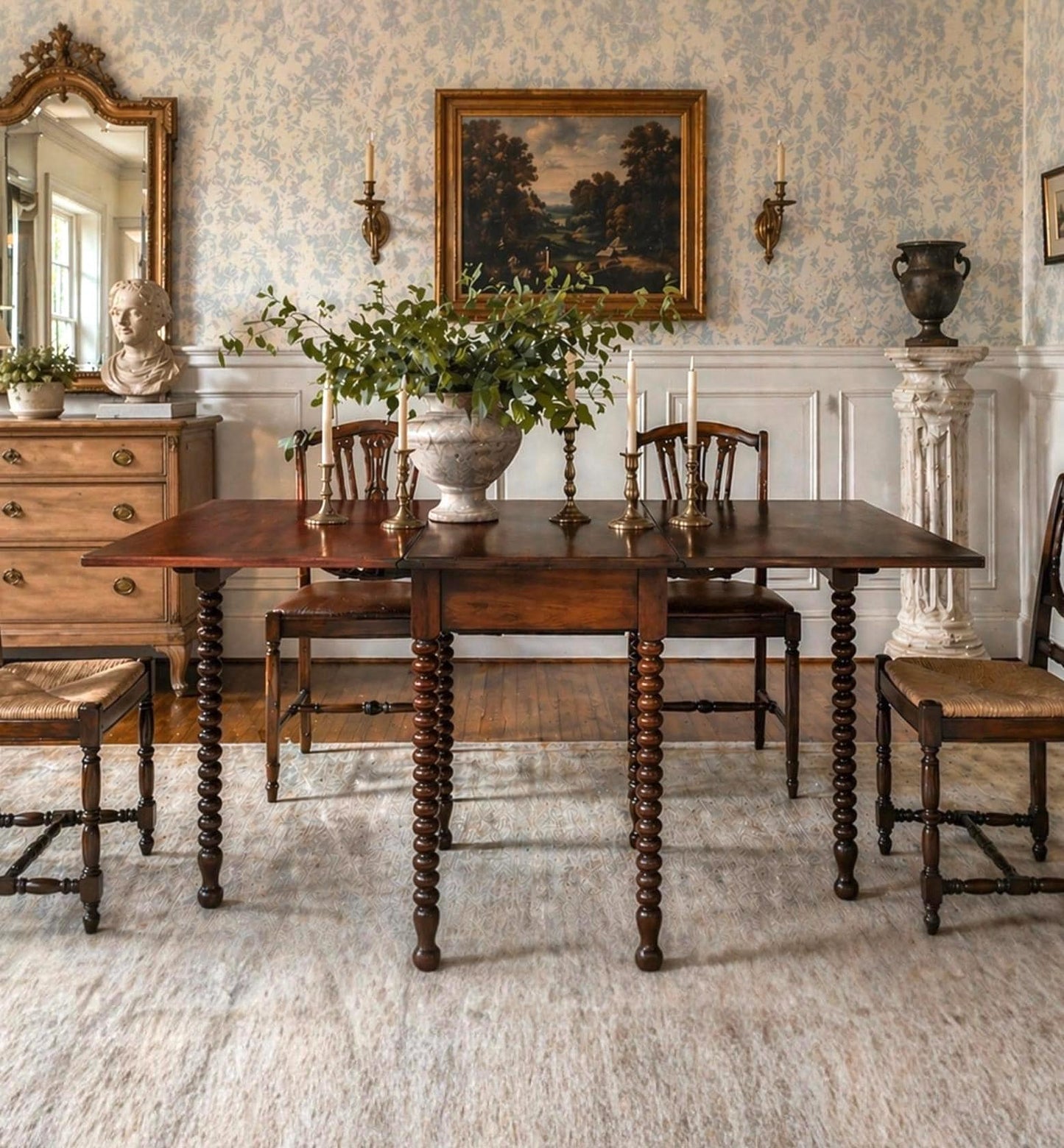 Vintage Late 19th Century Spindle Leg Victorian Mahogany Wood Gateleg Practical Dining Table