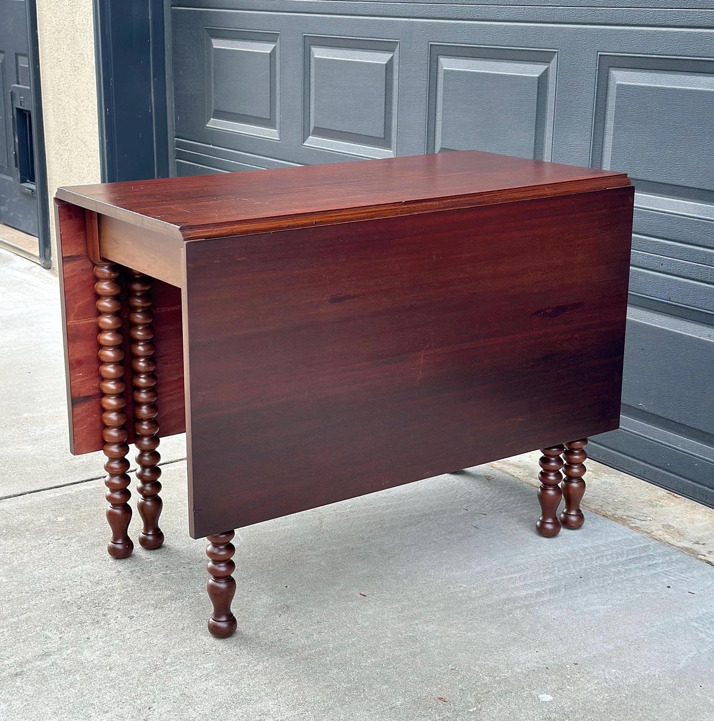 Vintage Late 19th Century Spindle Leg Victorian Mahogany Wood Gateleg Practical Dining Table