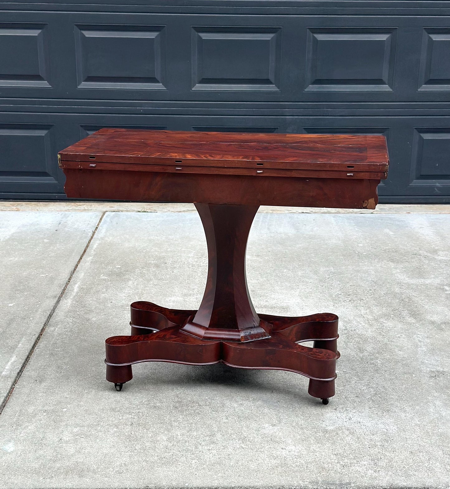 Antique Early 19th C Crotch Mahogany Wood Victorian Expanding Console Accent Table on Casters