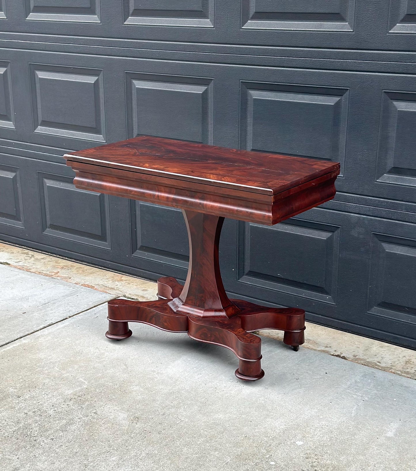 Antique Early 19th C Crotch Mahogany Wood Victorian Expanding Console Accent Table on Casters