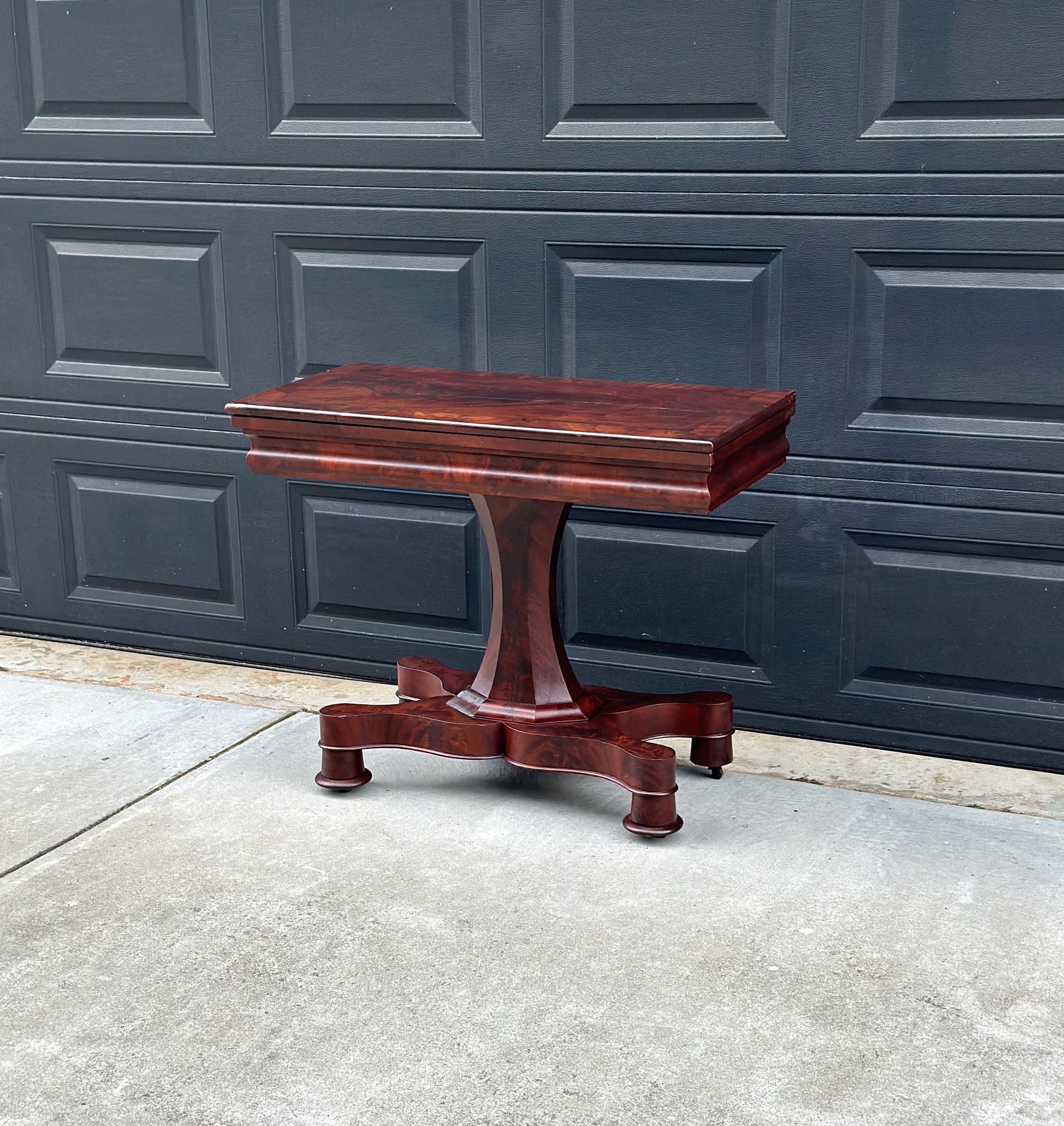 Antique Early 19th C Crotch Mahogany Wood Victorian Expanding Console Accent Table on Casters