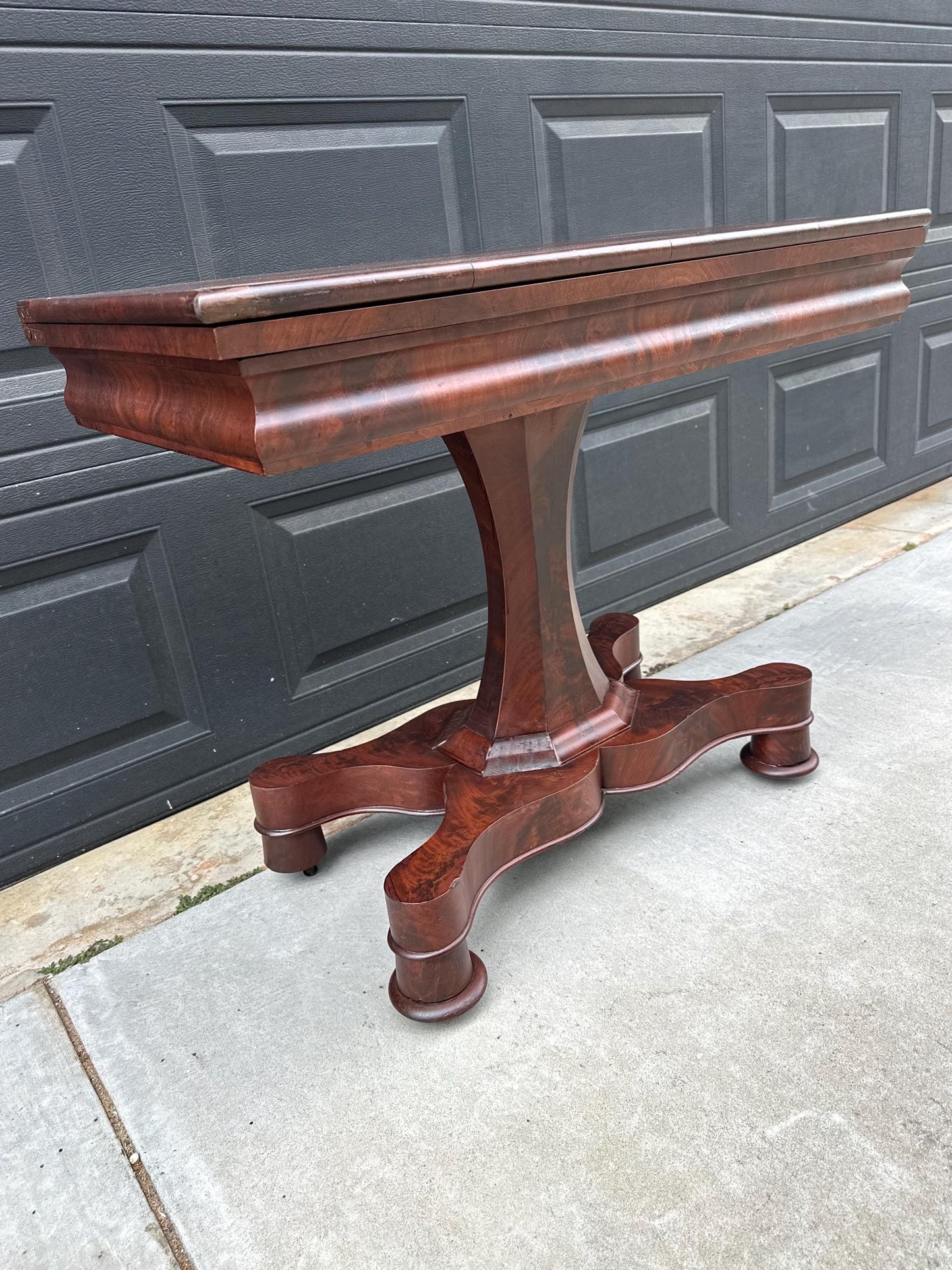 Antique Early 19th C Crotch Mahogany Wood Victorian Expanding Console Accent Table on Casters
