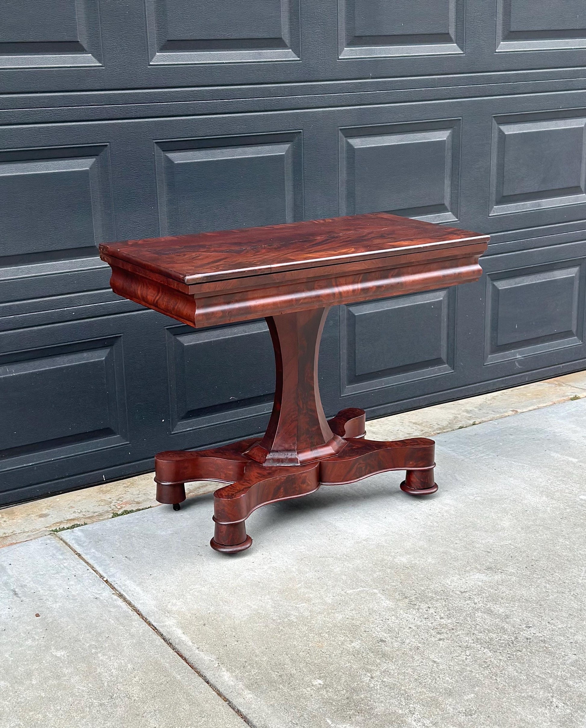 Antique Early 19th C Crotch Mahogany Wood Victorian Expanding Console Accent Table on Casters