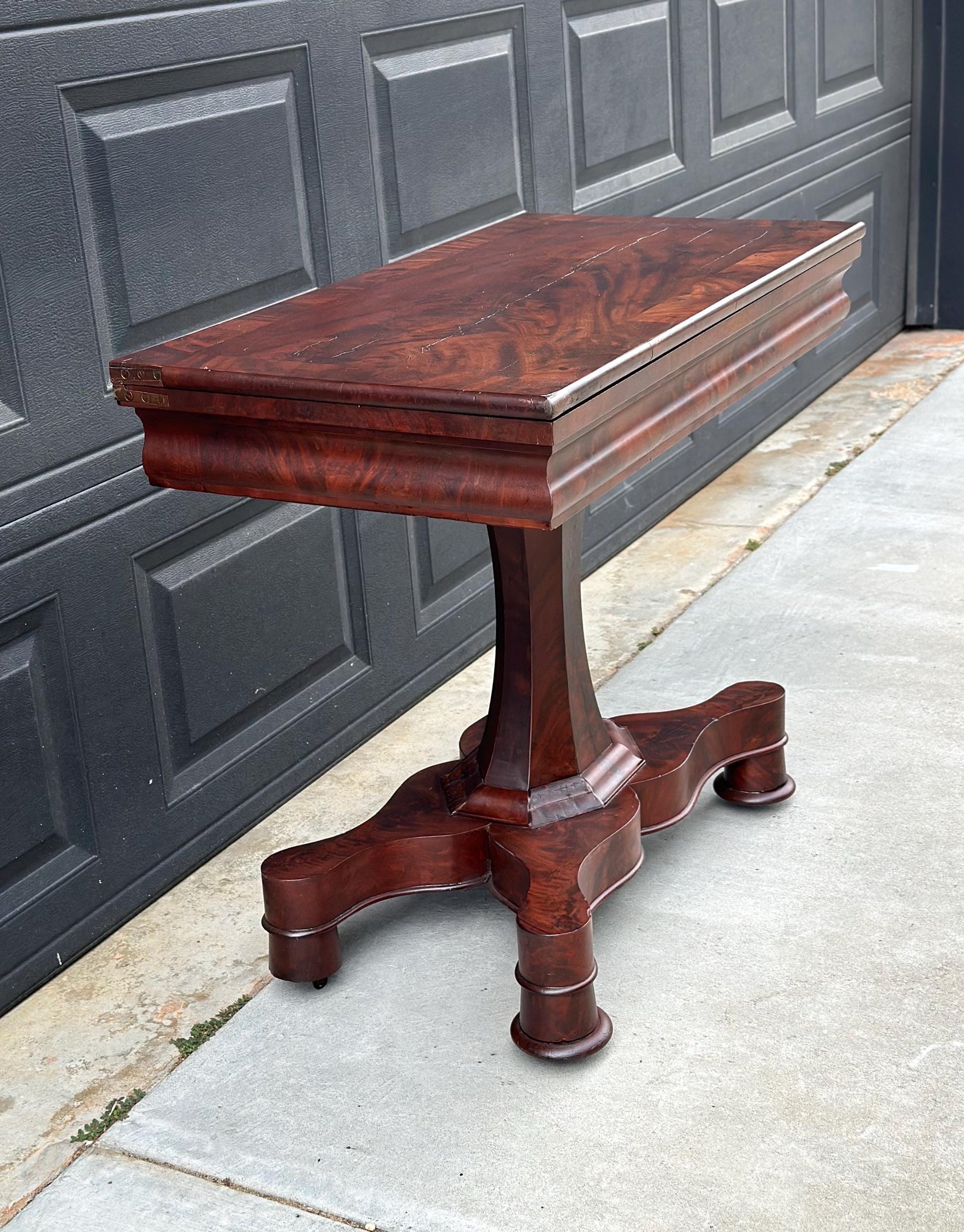 Antique Early 19th C Crotch Mahogany Wood Victorian Expanding Console Accent Table on Casters