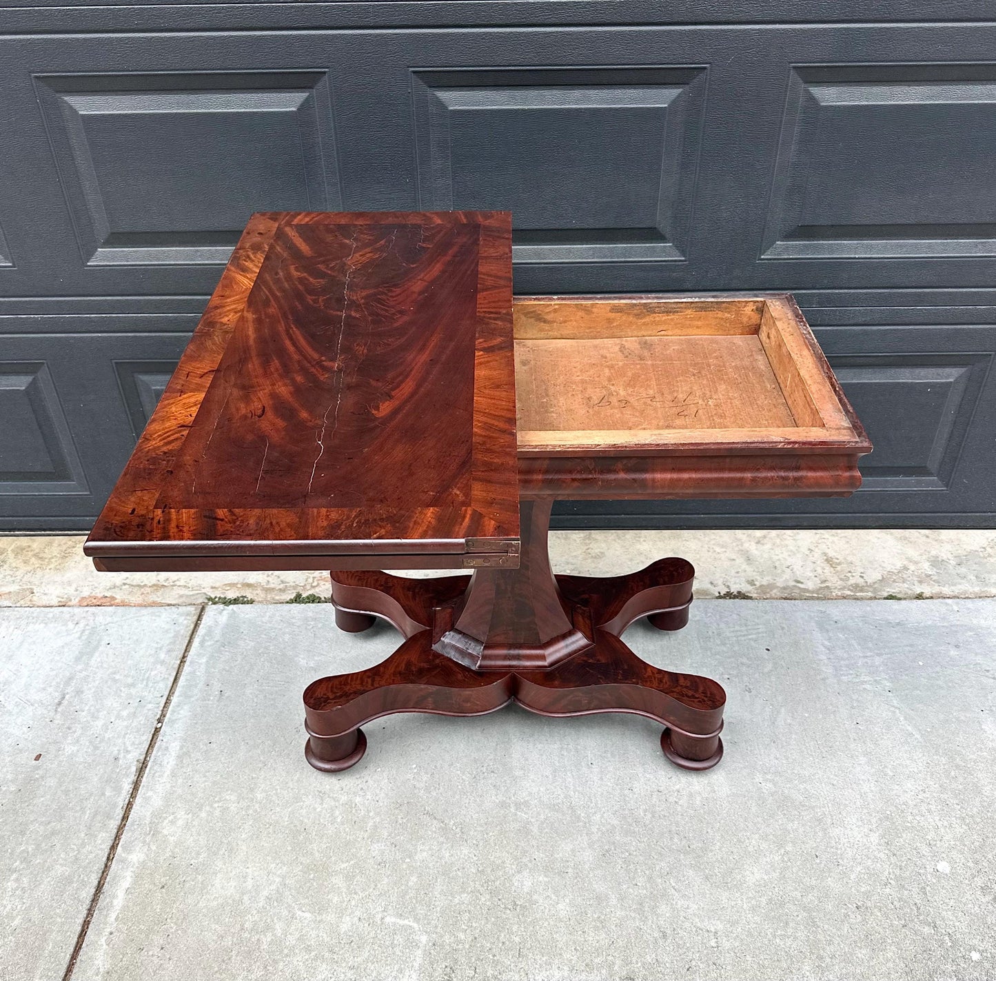 Antique Early 19th C Crotch Mahogany Wood Victorian Expanding Console Accent Table on Casters