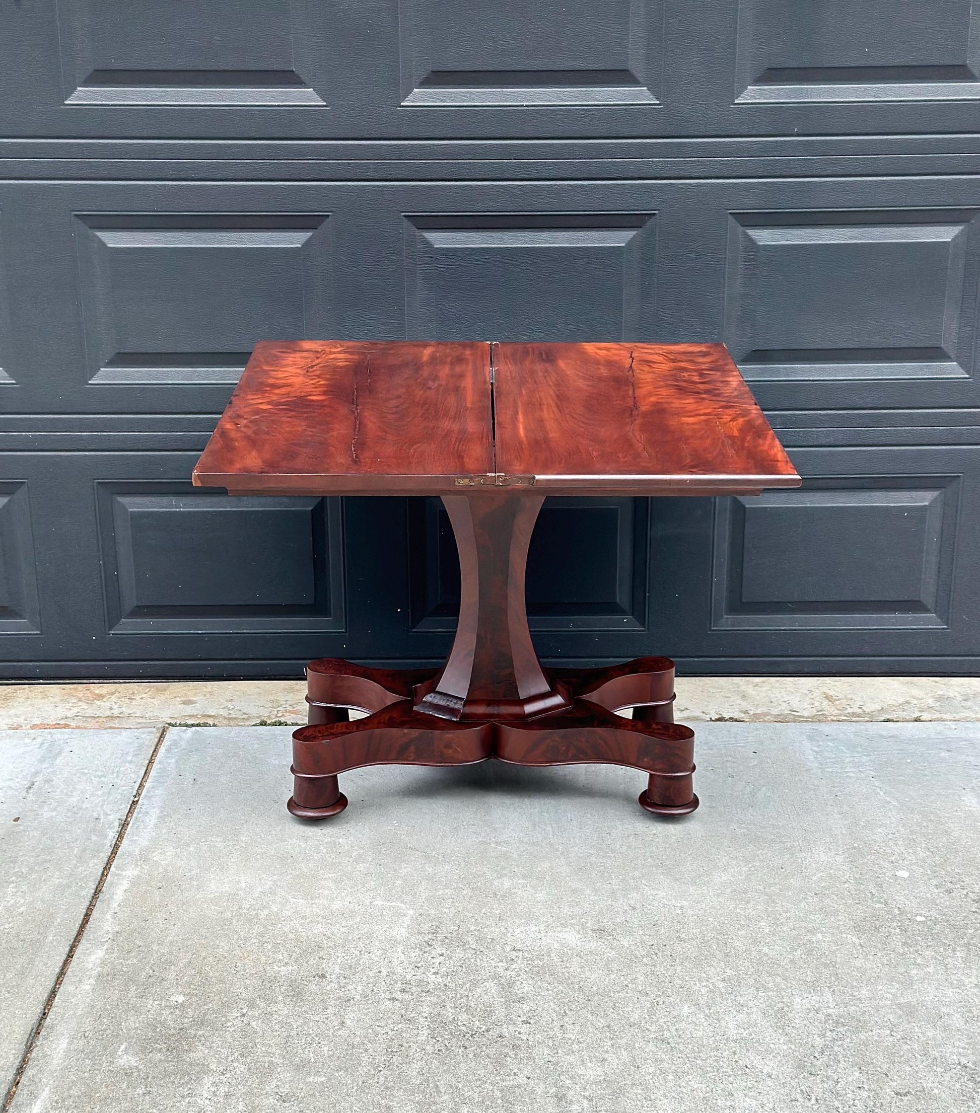 Antique Early 19th C Crotch Mahogany Wood Victorian Expanding Console Accent Table on Casters