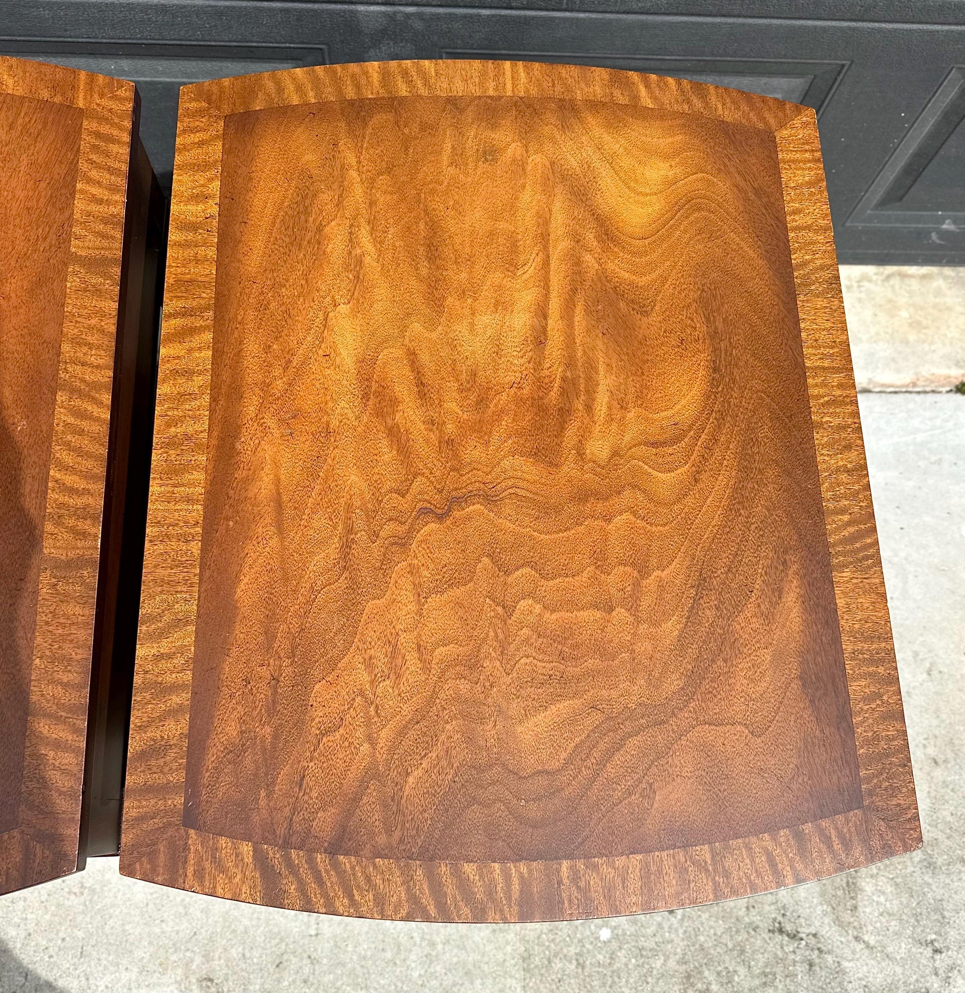 Vintage Mid 20th C Mahogany Wood Hepplewhite Bowfront Single Drawer Open Shelf End Tables - a Pair