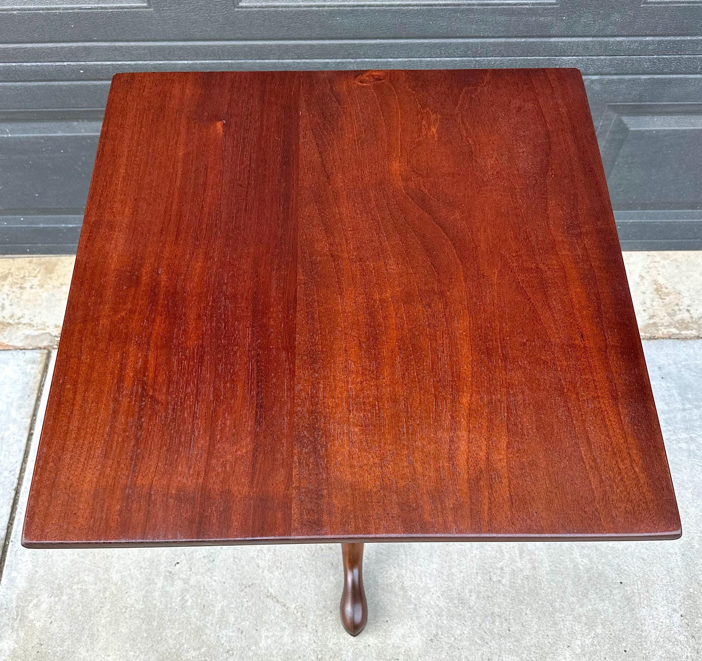 Vintage Mid 1900s Kittinger Williamsburg Mahogany Colonial Lamp Accent Table 25"