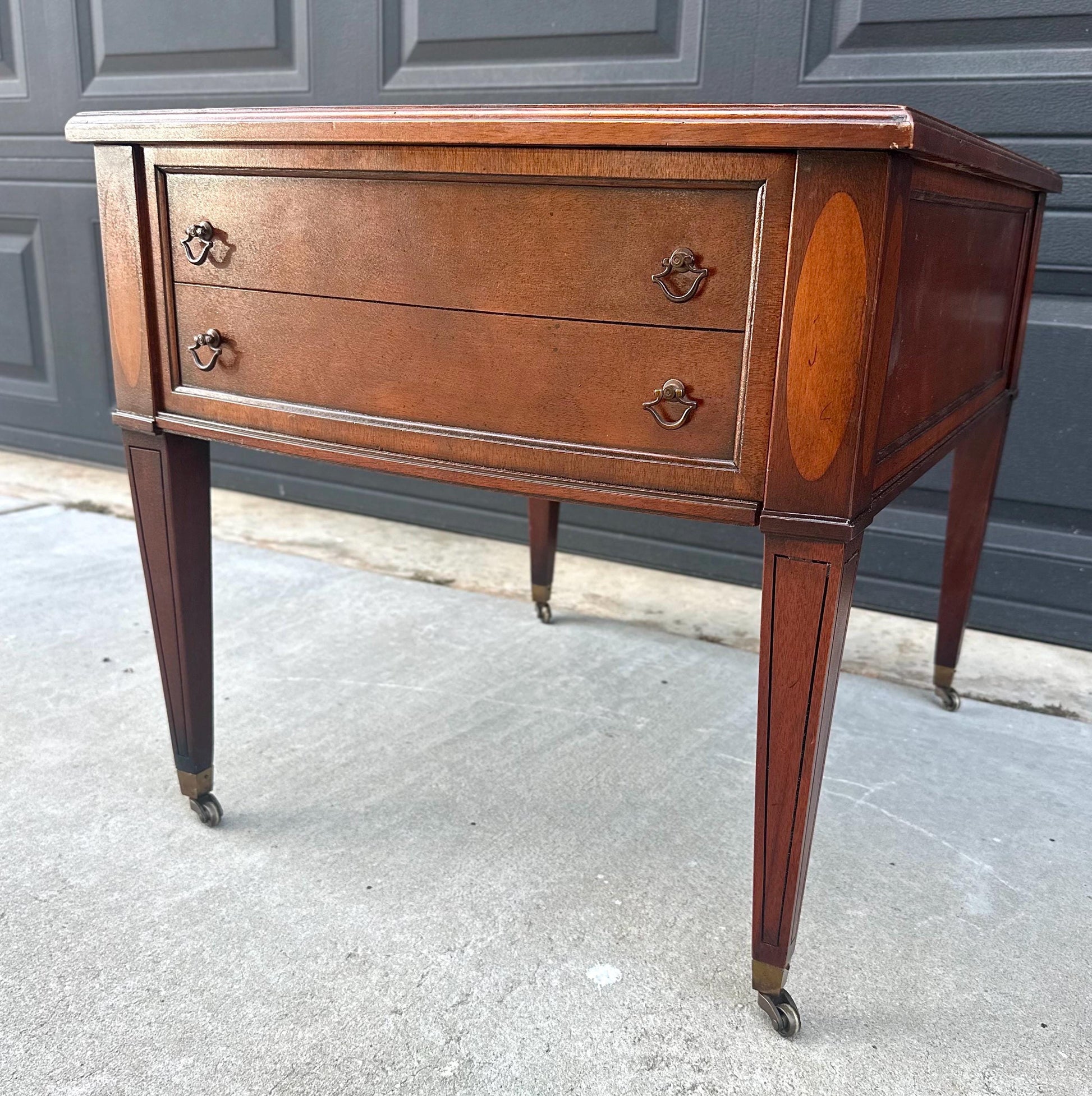 Vintage Mid 1900s Traditional Inlaid Mahogany End Table on Casters 22" Wide