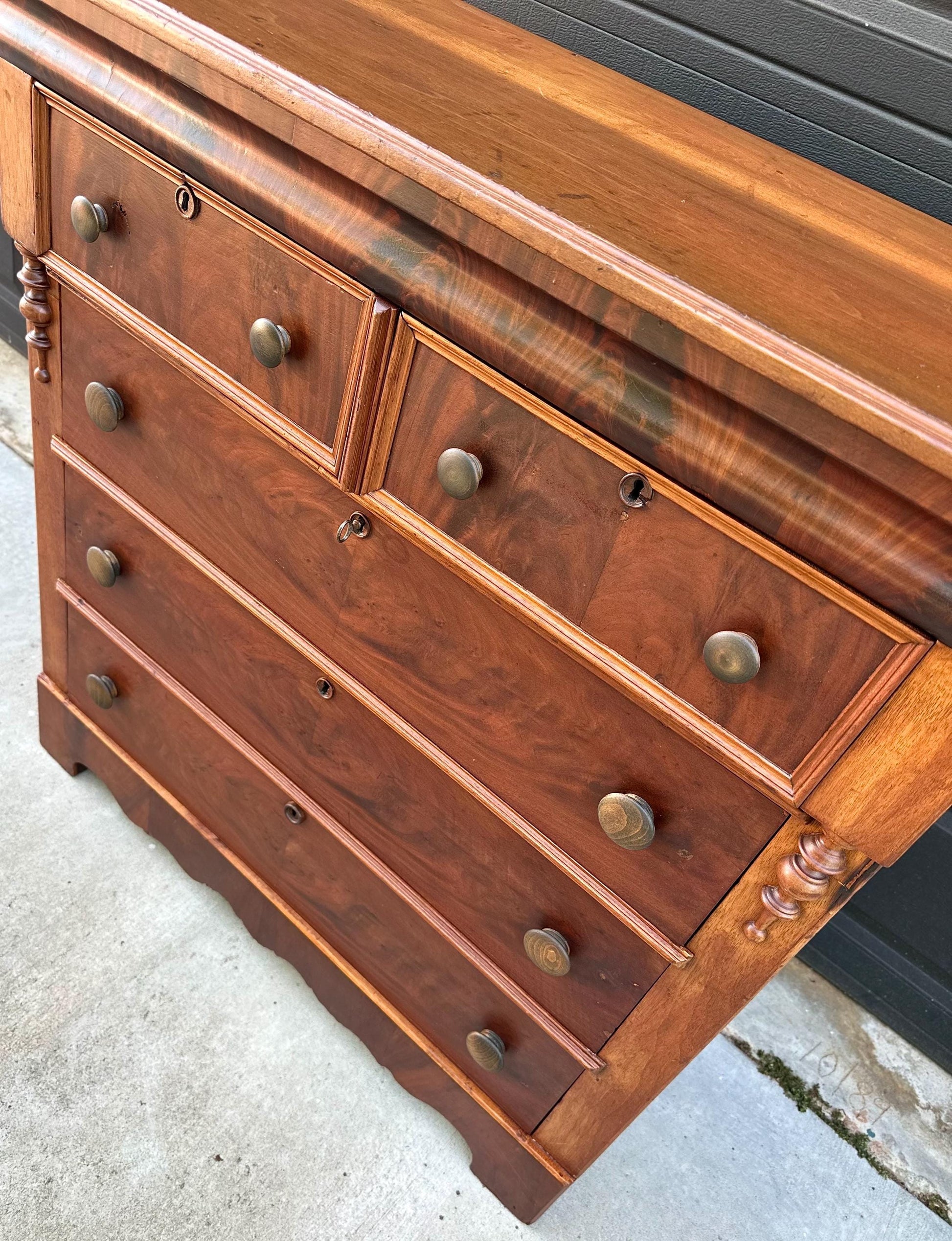 Antique Mid 19th Century Eastlake Bookmatched Mahogany Five Drawer Accent Dresser Chest 40.5" Wide
