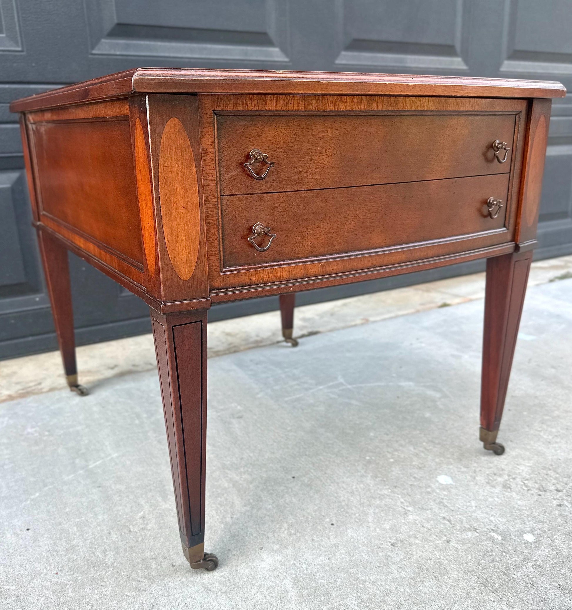 Vintage Mid 1900s Traditional Inlaid Mahogany End Table on Casters 22" Wide