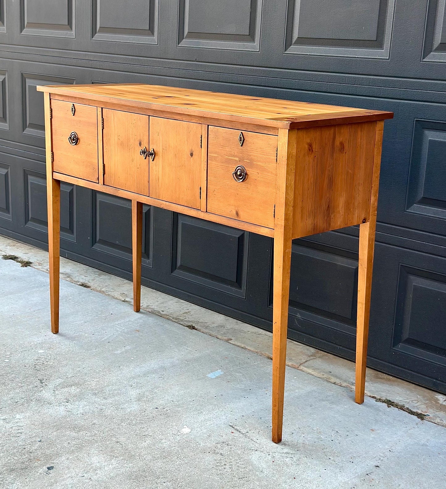 Vintage Lane Solid Pine Wood Huntboard Console Cabinet | Museum of American Folk Art