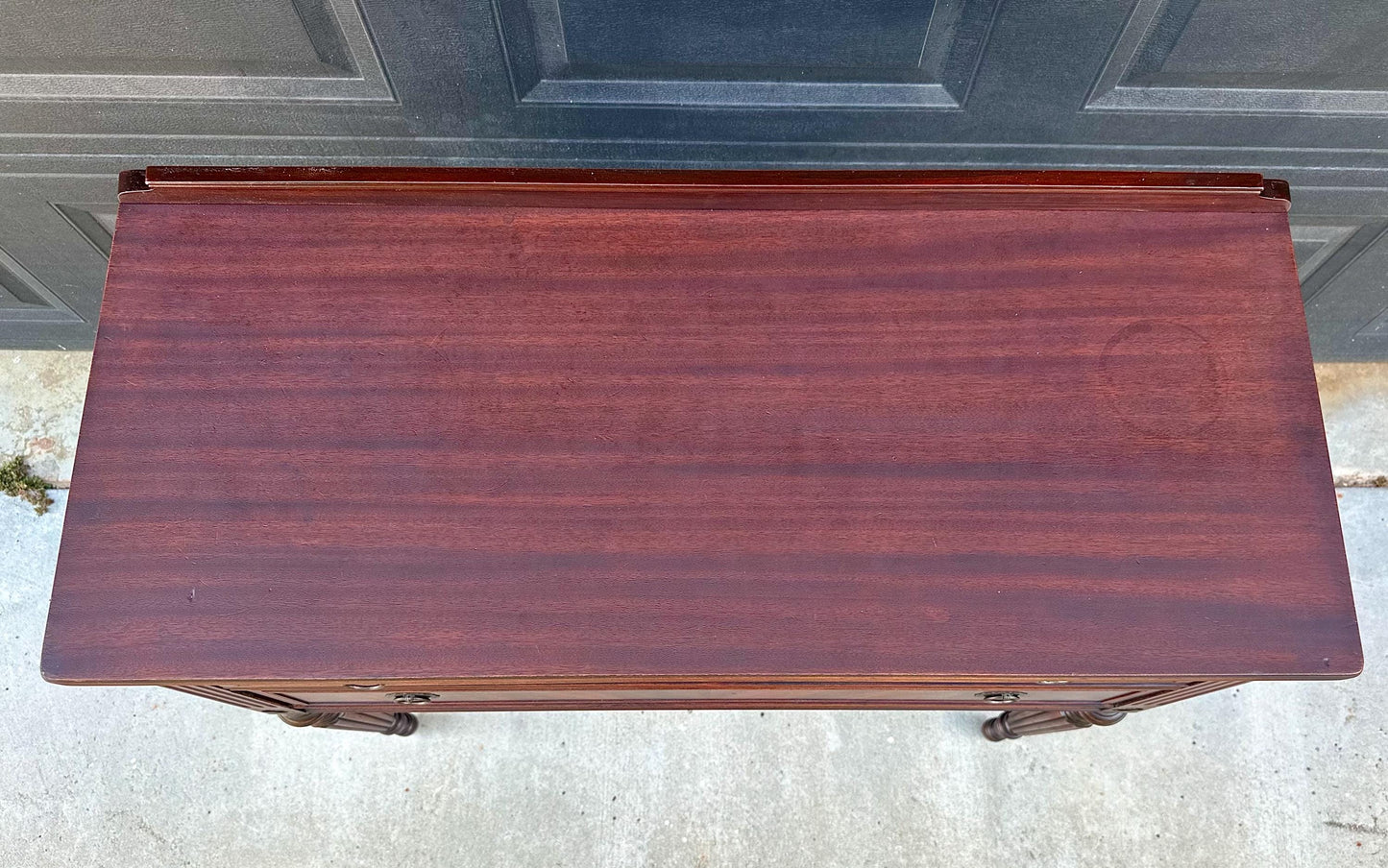 Vintage Mid 20th Century Crotch Mahogany Federal Fluted Leg Hallway Accent Table