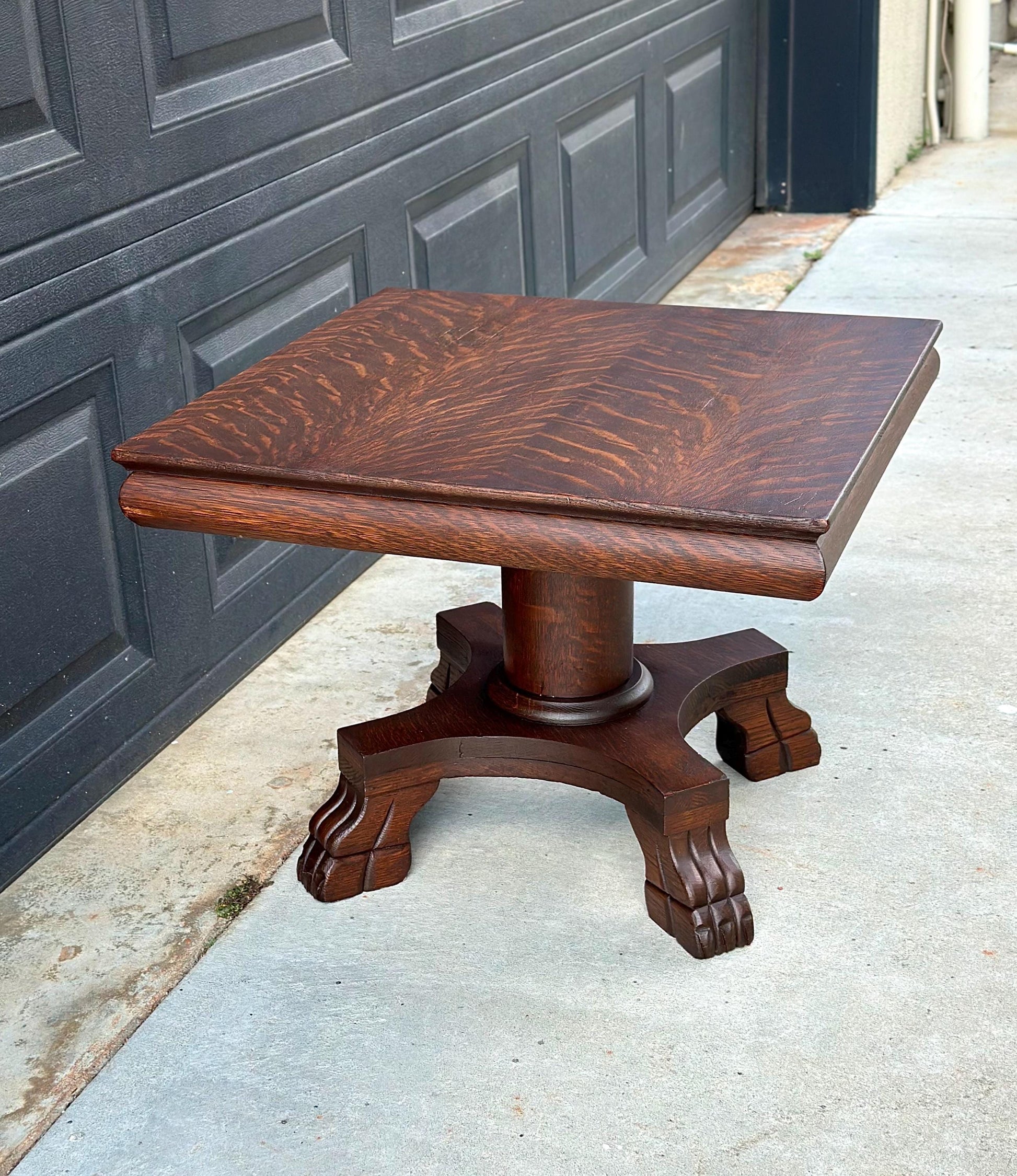 Antique Early 20th Century Quarter Sawn Oak Carved Wood Cocktail Accent Table