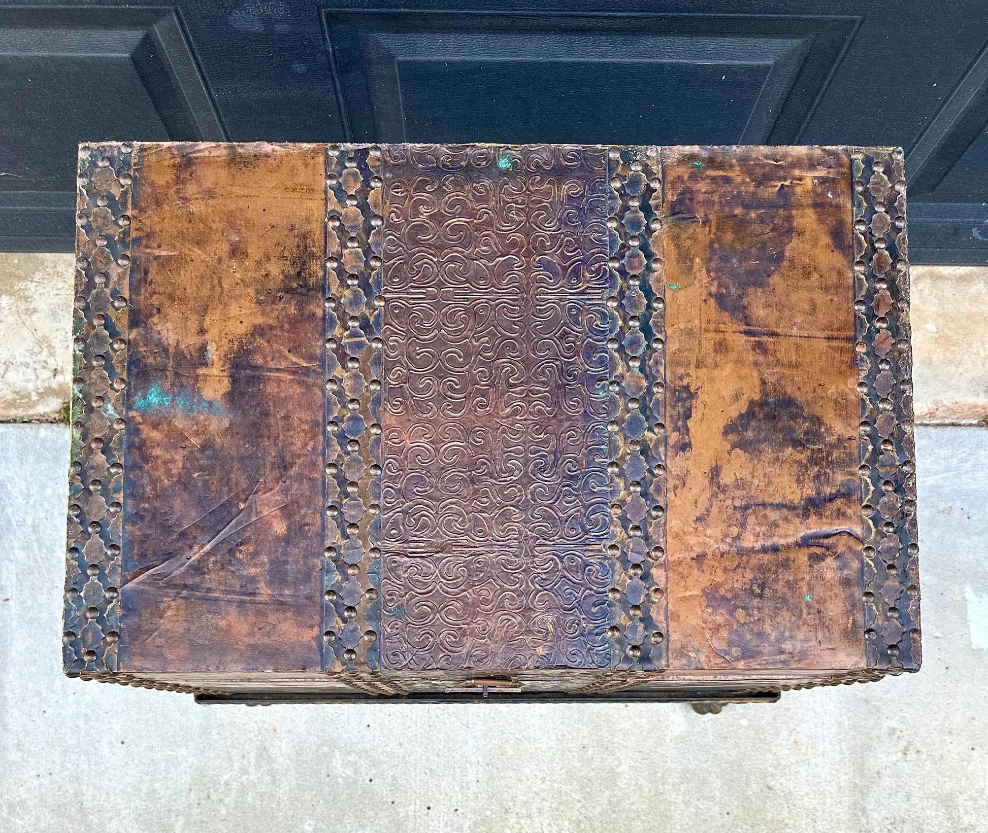 Vintage Mid 20th Century Velvet Lined Brass Studded Asian Trunk Storage Accent Table 26" Wide