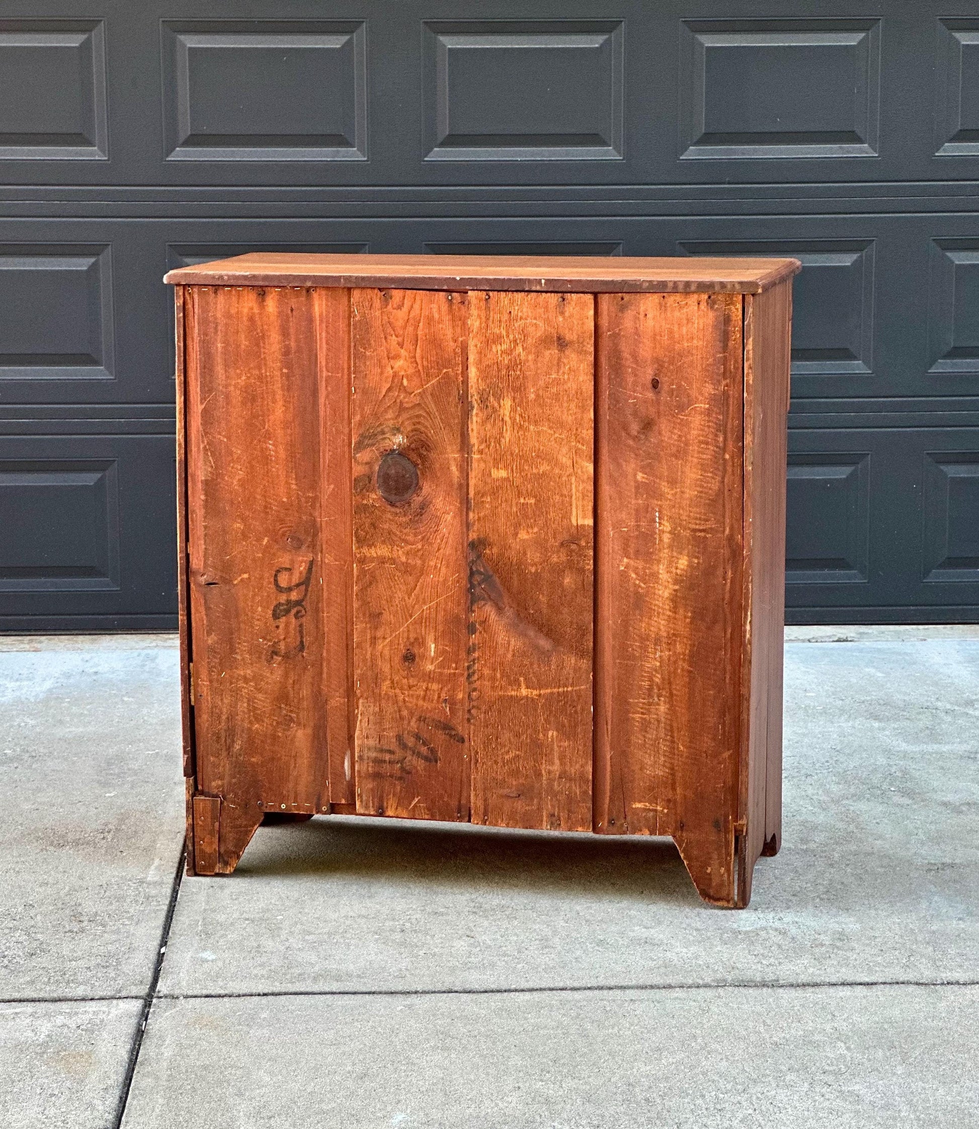 Antique Mid 19th Century Eastlake Bookmatched Mahogany Five Drawer Accent Dresser Chest 40.5" Wide