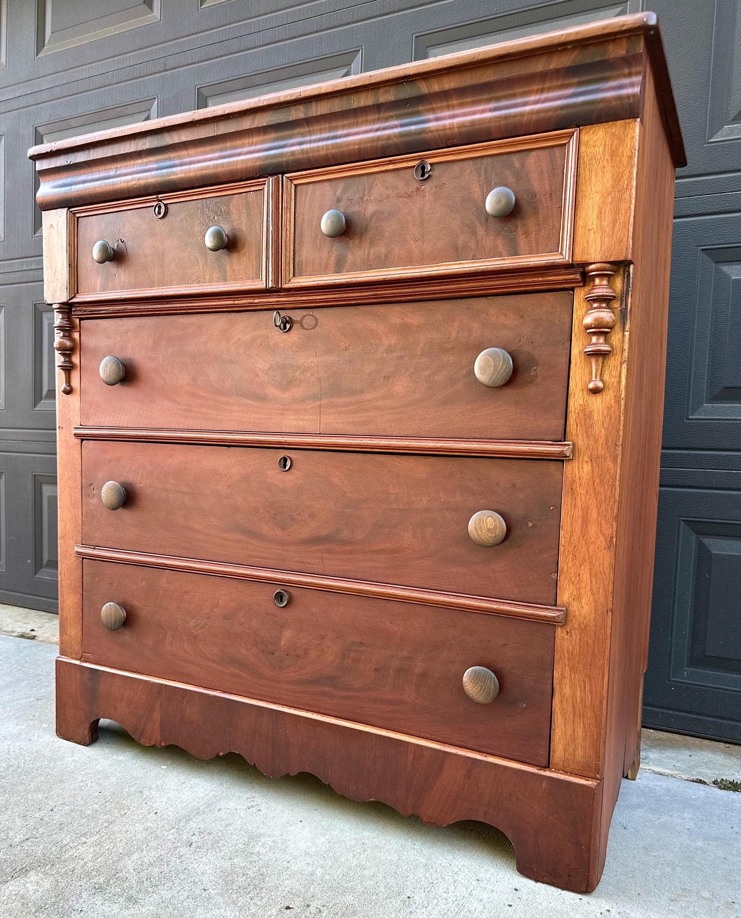 Antique Mid 19th Century Eastlake Bookmatched Mahogany Five Drawer Accent Dresser Chest 40.5" Wide