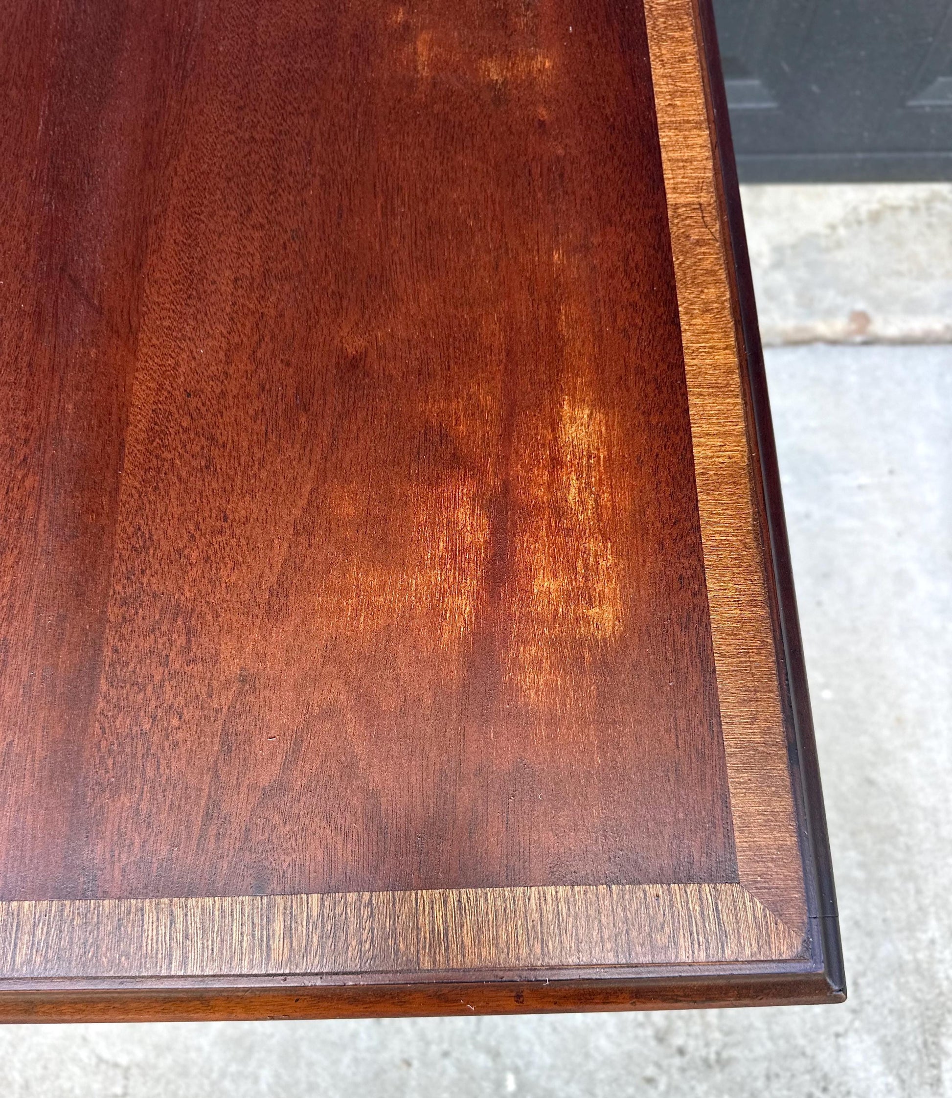 Vintage Mid 20th Century Traditional Banded Mahogany Single Drawer Lamp End Table 21.25" Wide