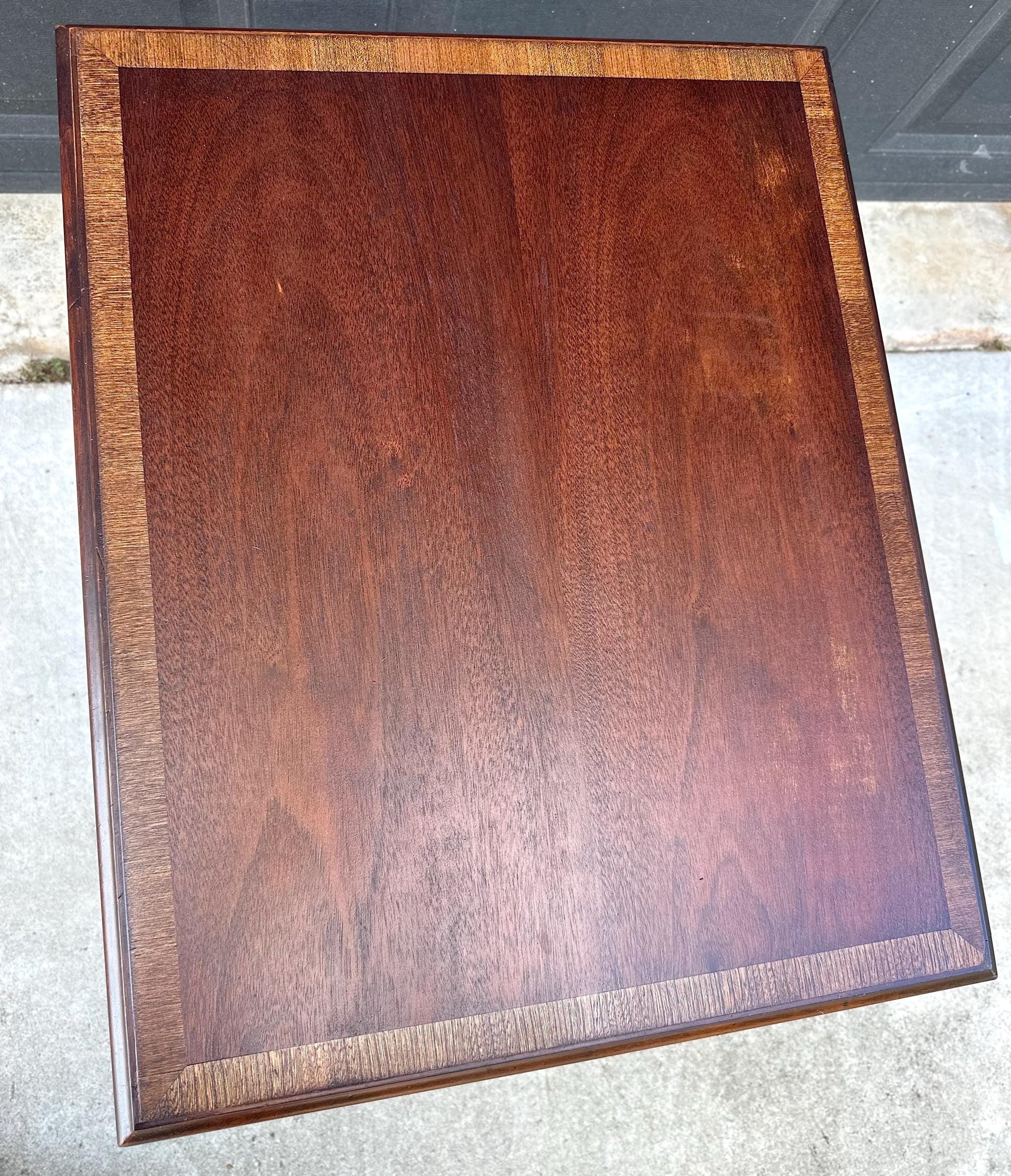 Vintage Mid 20th Century Traditional Banded Mahogany Single Drawer Lamp End Table 21.25" Wide
