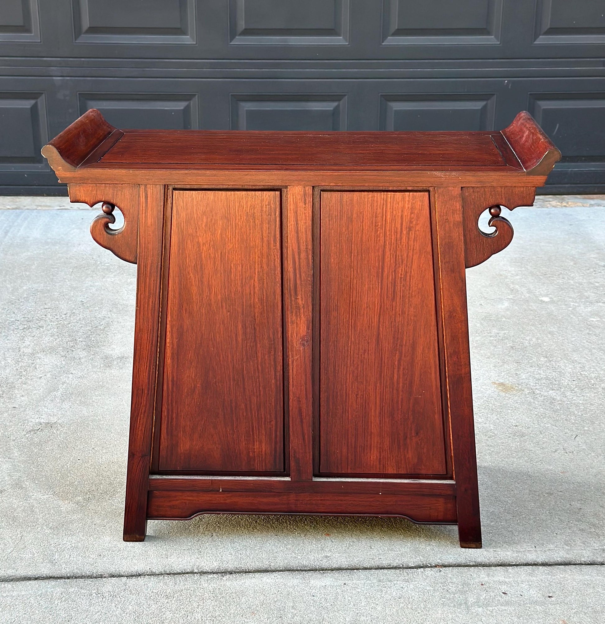 Vintage Mid 20th Century Traditional Chinese Ming Solid Rosewood Narrow Console Cabinet 36" Wide