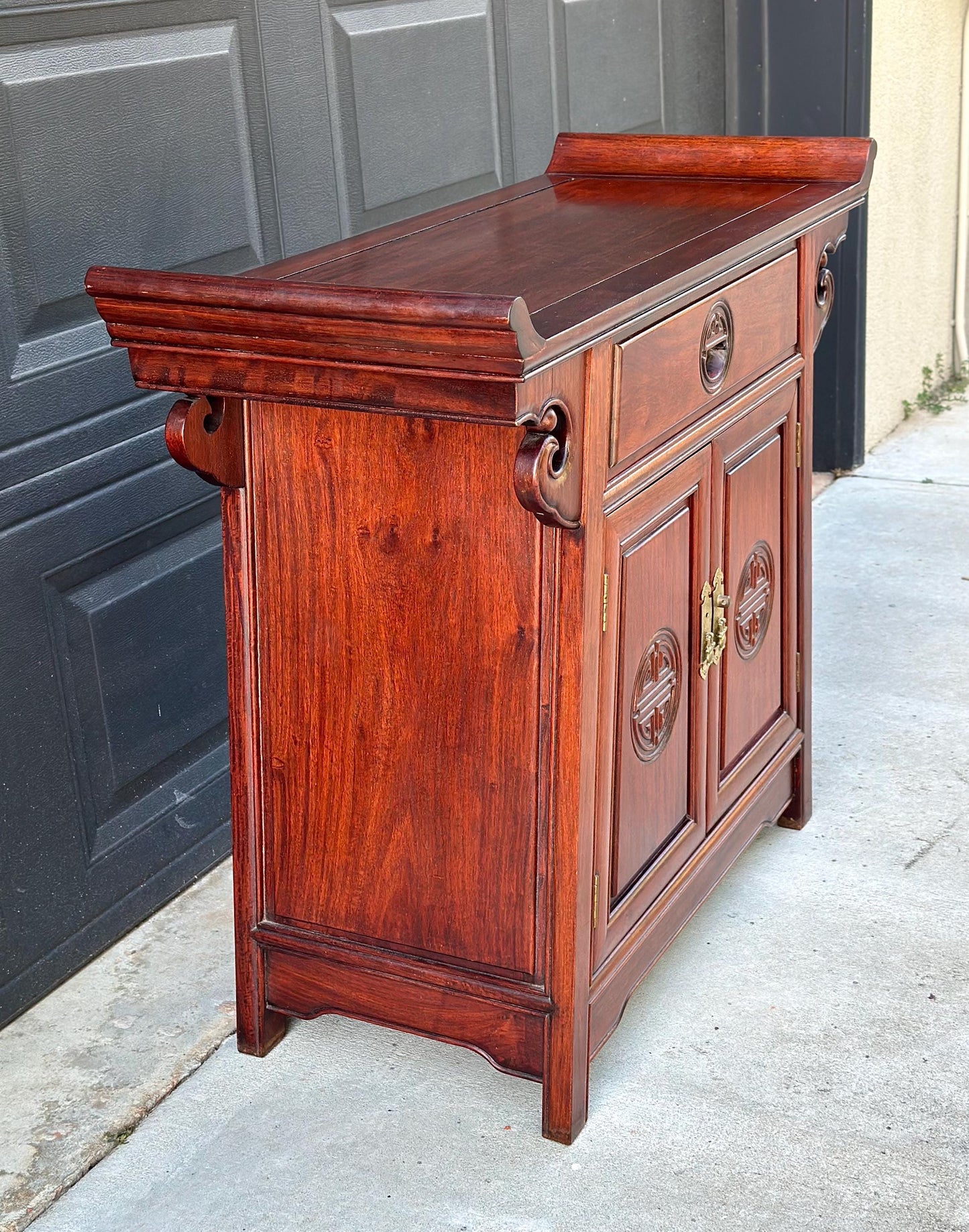 Vintage Mid 20th Century Traditional Chinese Ming Solid Rosewood Narrow Console Cabinet 36" Wide